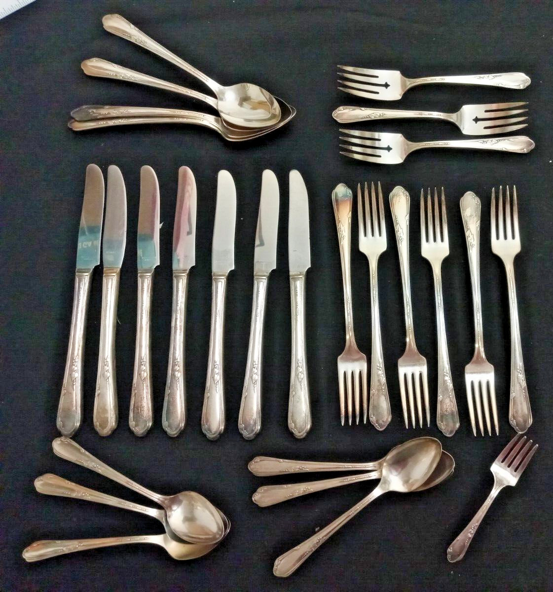 27pcs VTG 1936 SILVERPLATE FLATWARE WM ROGERS 1847 ONEIDA MEADOWBOOK AKA HEATHER