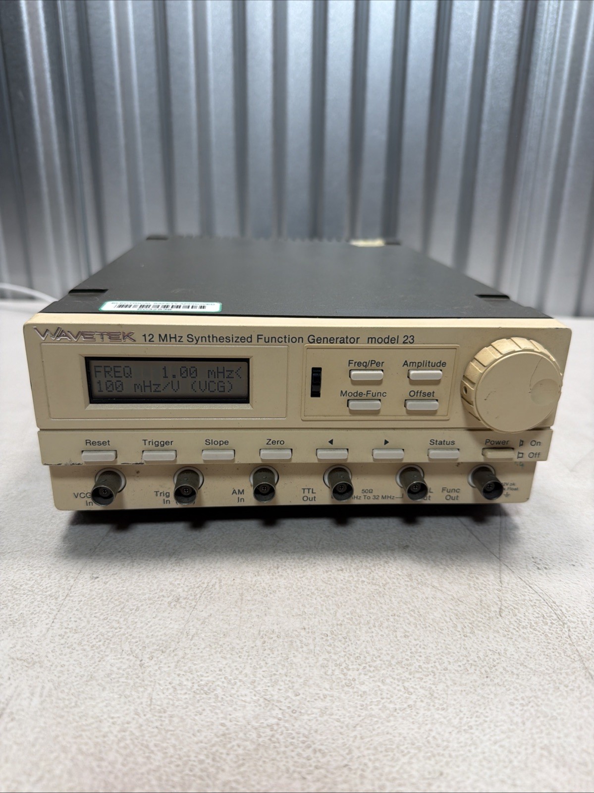 Wavetek Model 23 12 MHz Synthesized Function Generator - Working!