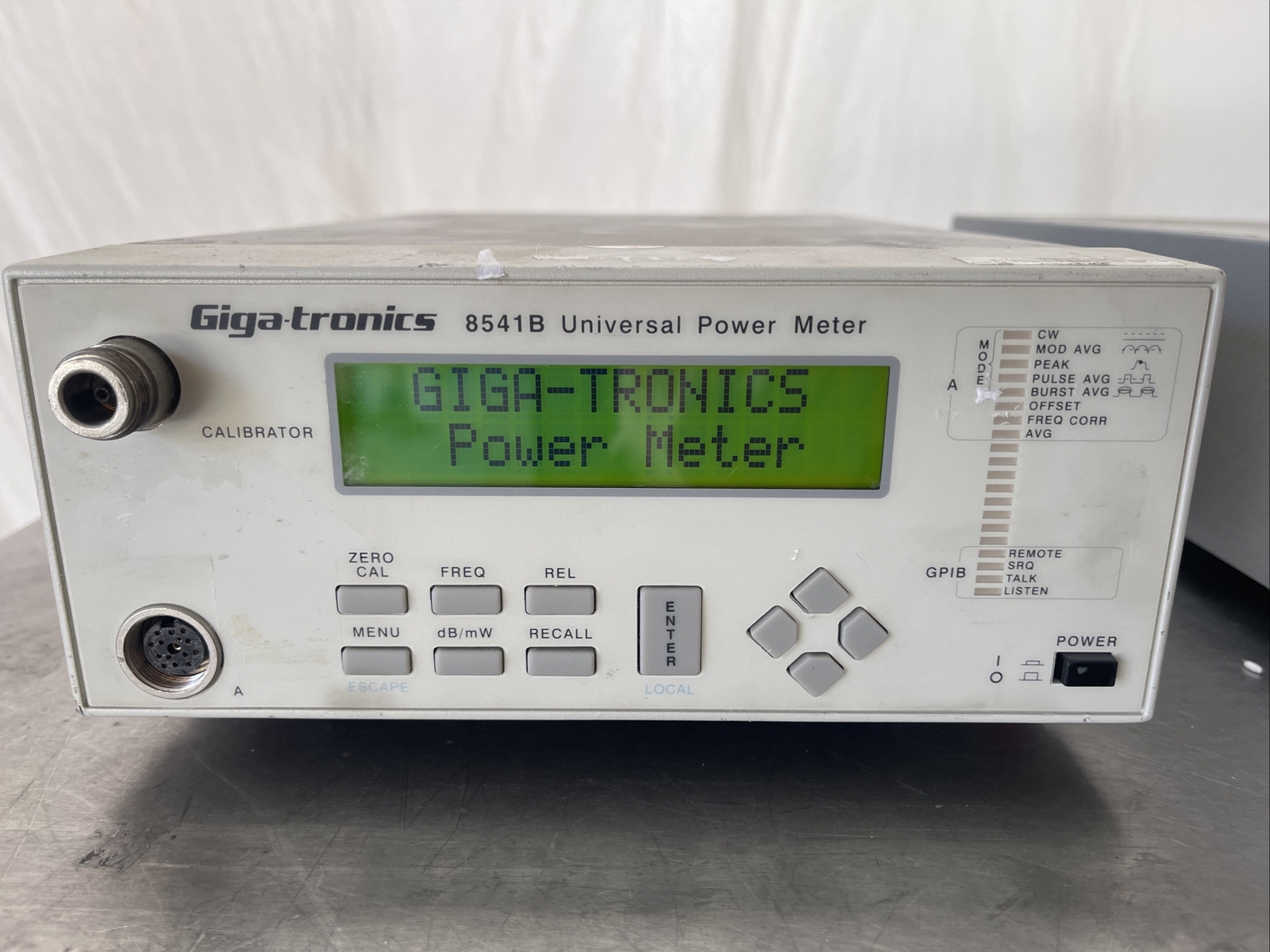 GIGATRONICS 8541B UNIVERSAL POWER METER 40 GHz RF GIGA-TRONICS