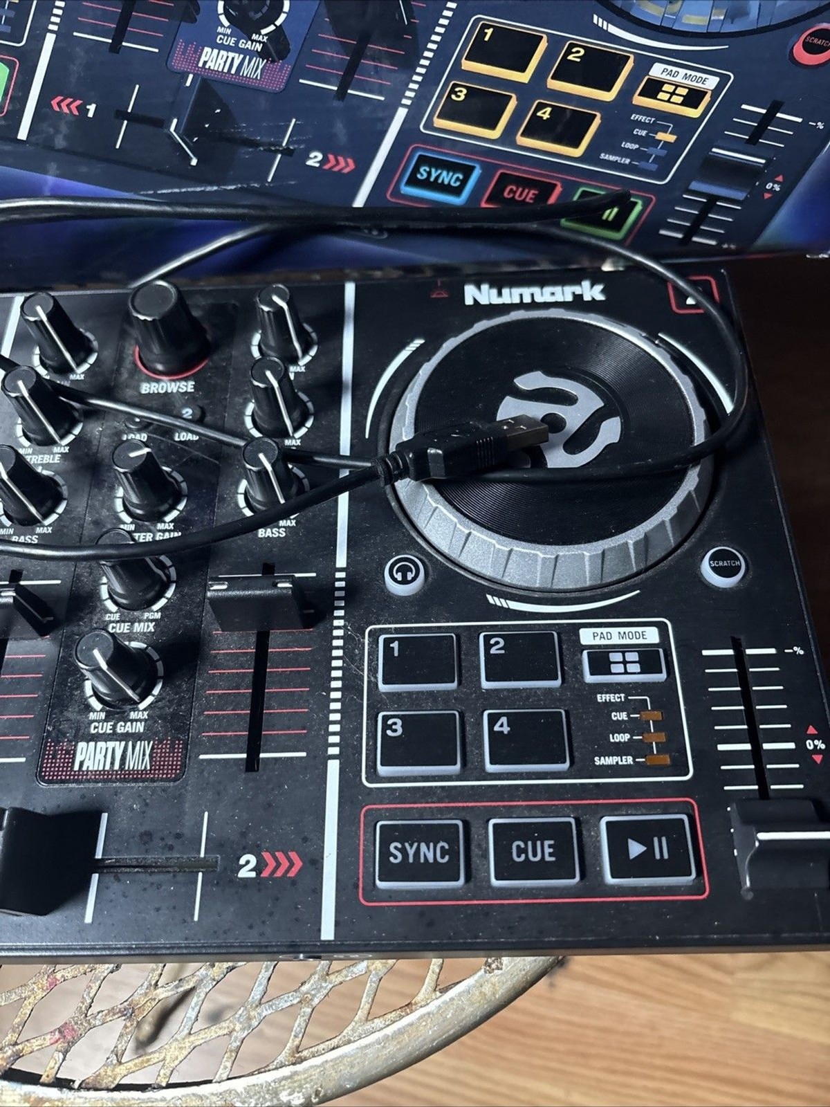 Numark Party Mix DJ Controller with Built in Light Show With Box