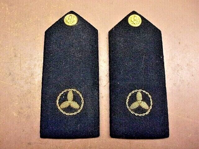TWO US MILITARY WOOL SHOULDER EPAULETS Eagle Buttons Unknown Service USA Made