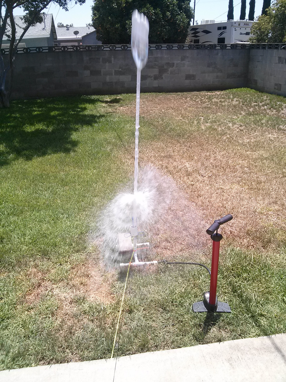 Rocket Launcher for Water and Soda Bottles Adjustable Assembled  NEW! 250 ft +!