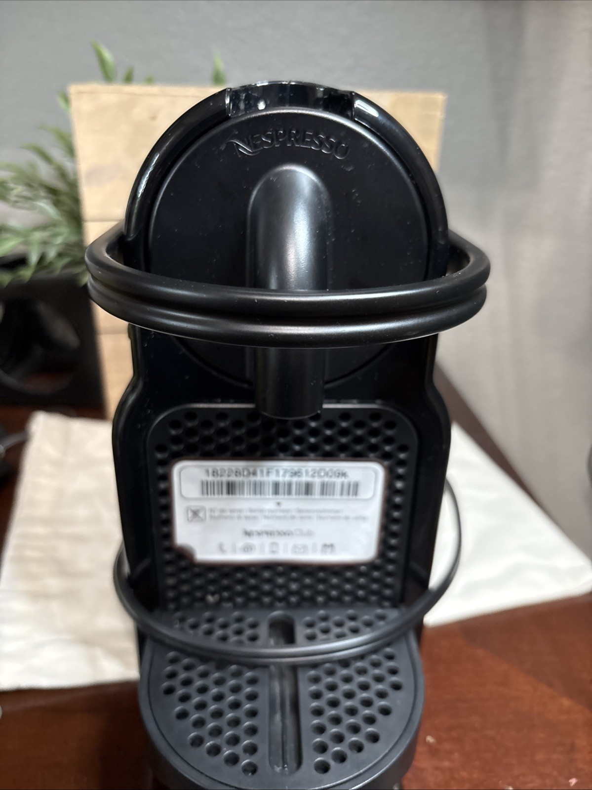 DeLonghi Original Line, Nespresso- EN80B Model - Black,Tested Exc Condition