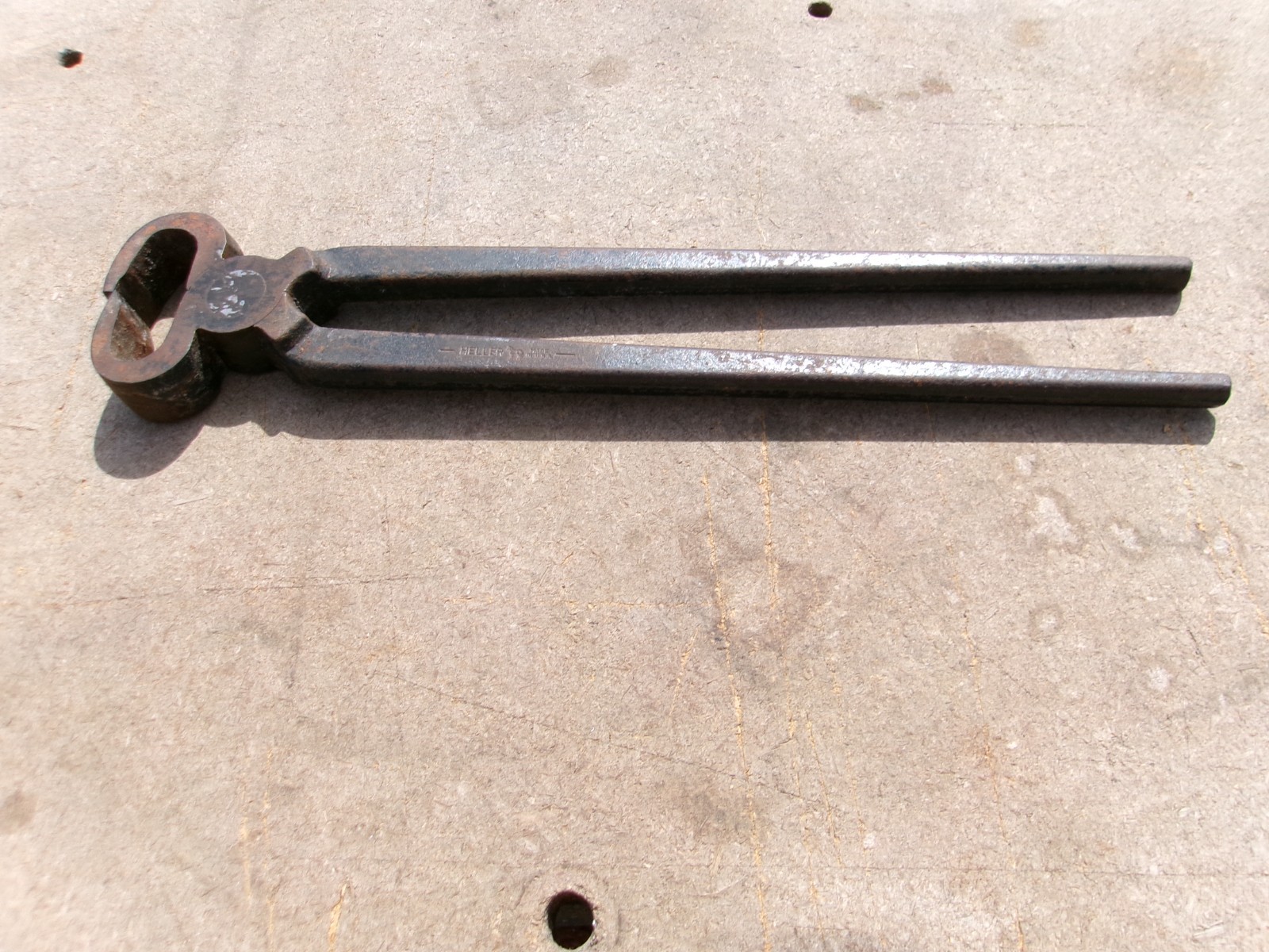 Vintage Heller Bros Co. Horse Logo Hoof Clipper Farrier Nippers gho