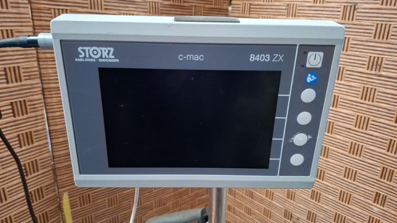 Karl Storz 8403 ZX monitor with 8403HX,8403BXC,8403AXC,8403DXC & 8403X Cable