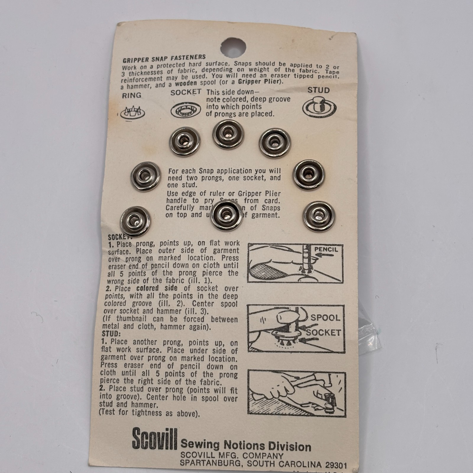 SCOVILL Snap Fasteners Size 15, White ,8 sets in PKG, NEW
