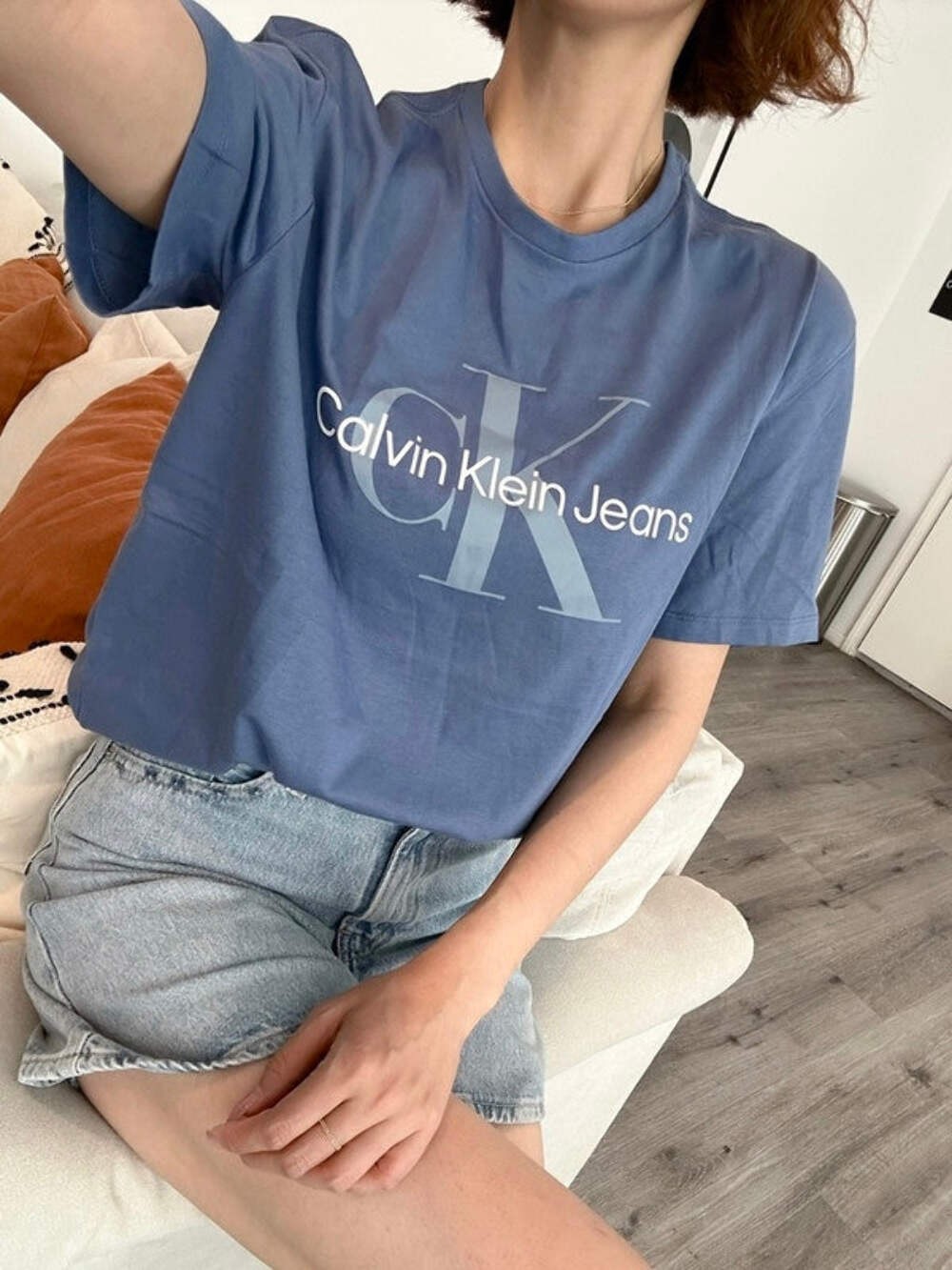 Calvin Klein Women's Monogram Logo Crewneck T Shirt Bijou Blue 40DC813 424