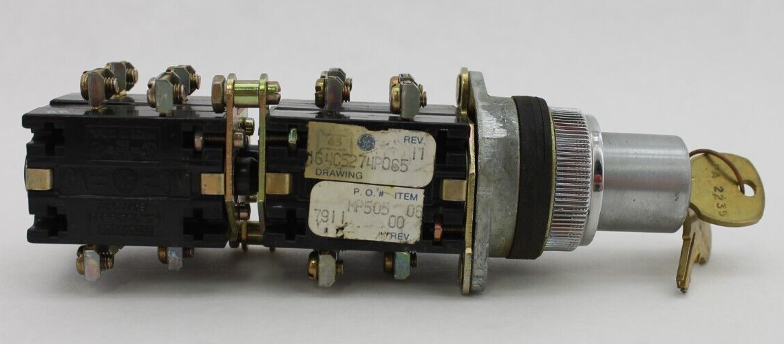 GE 164C5274P065 Selector Switch