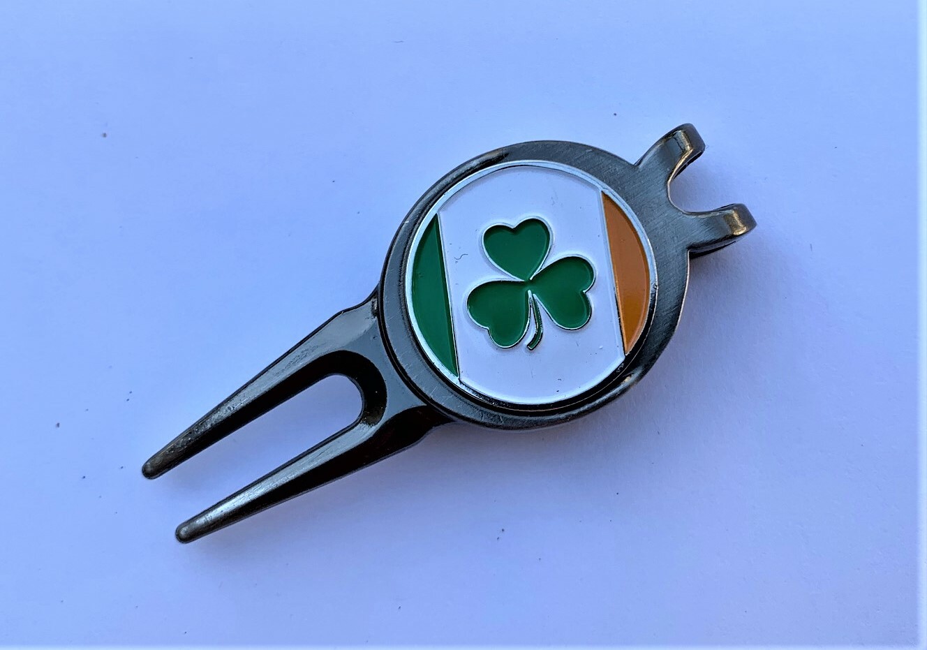 New Irish Ireland Flag Shamrock Golf Ball Marker and Magnetic Divot Tool
