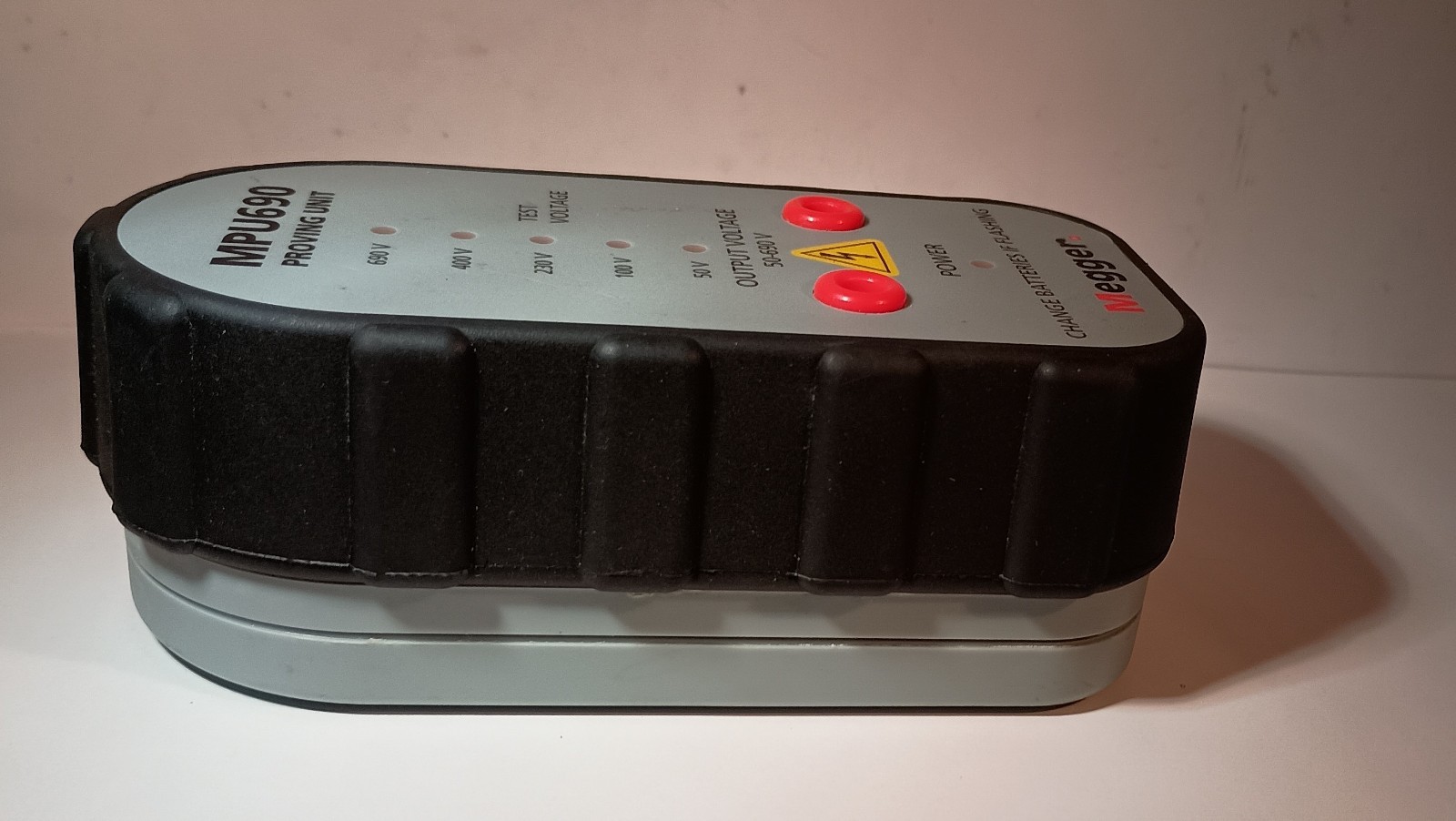 Megger MPU690 690v 2 Pole Voltage & Continuity Tester Proving Unit