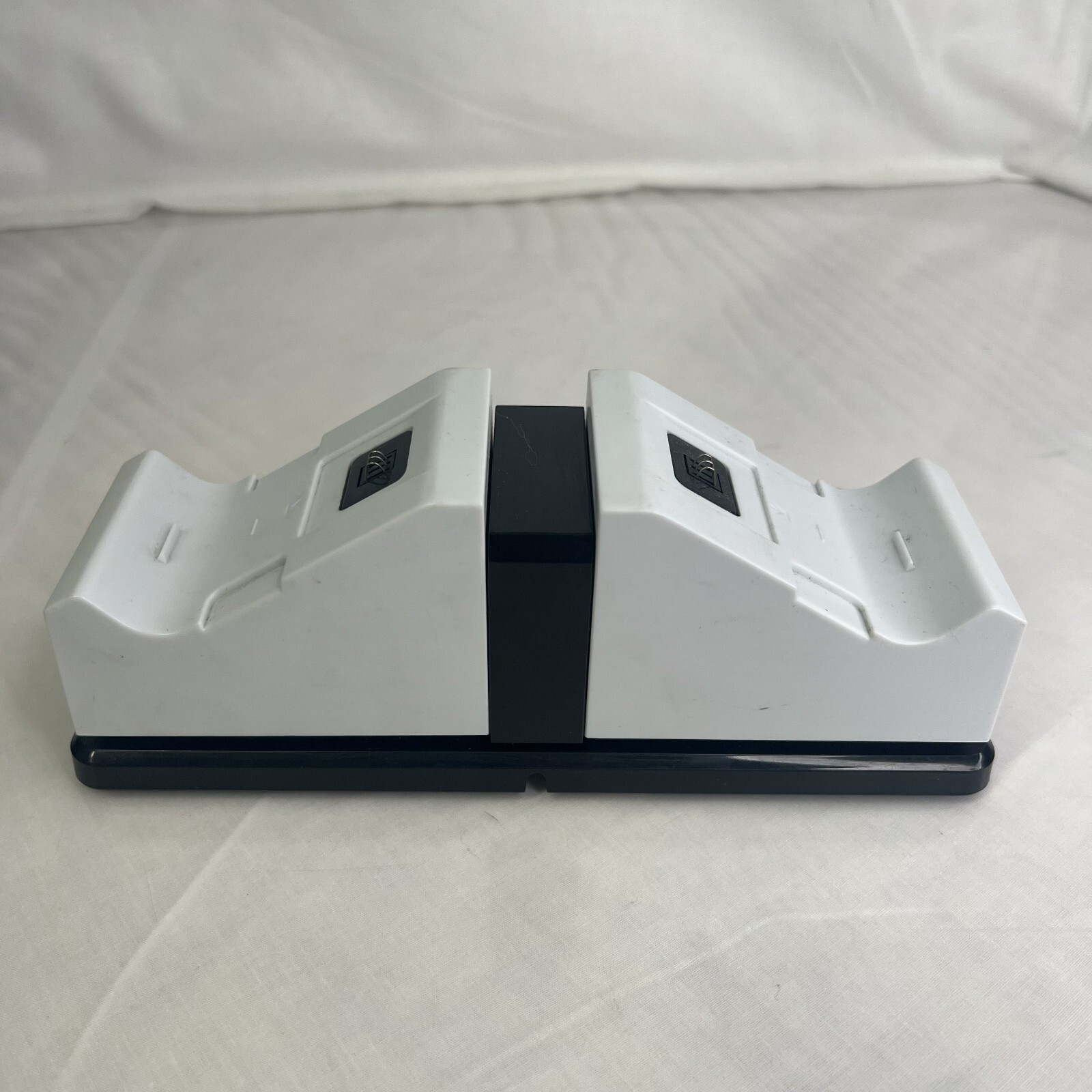 Xbox One Dual Controller Charging Station PowerA 1500003-01 DOCK ONLY