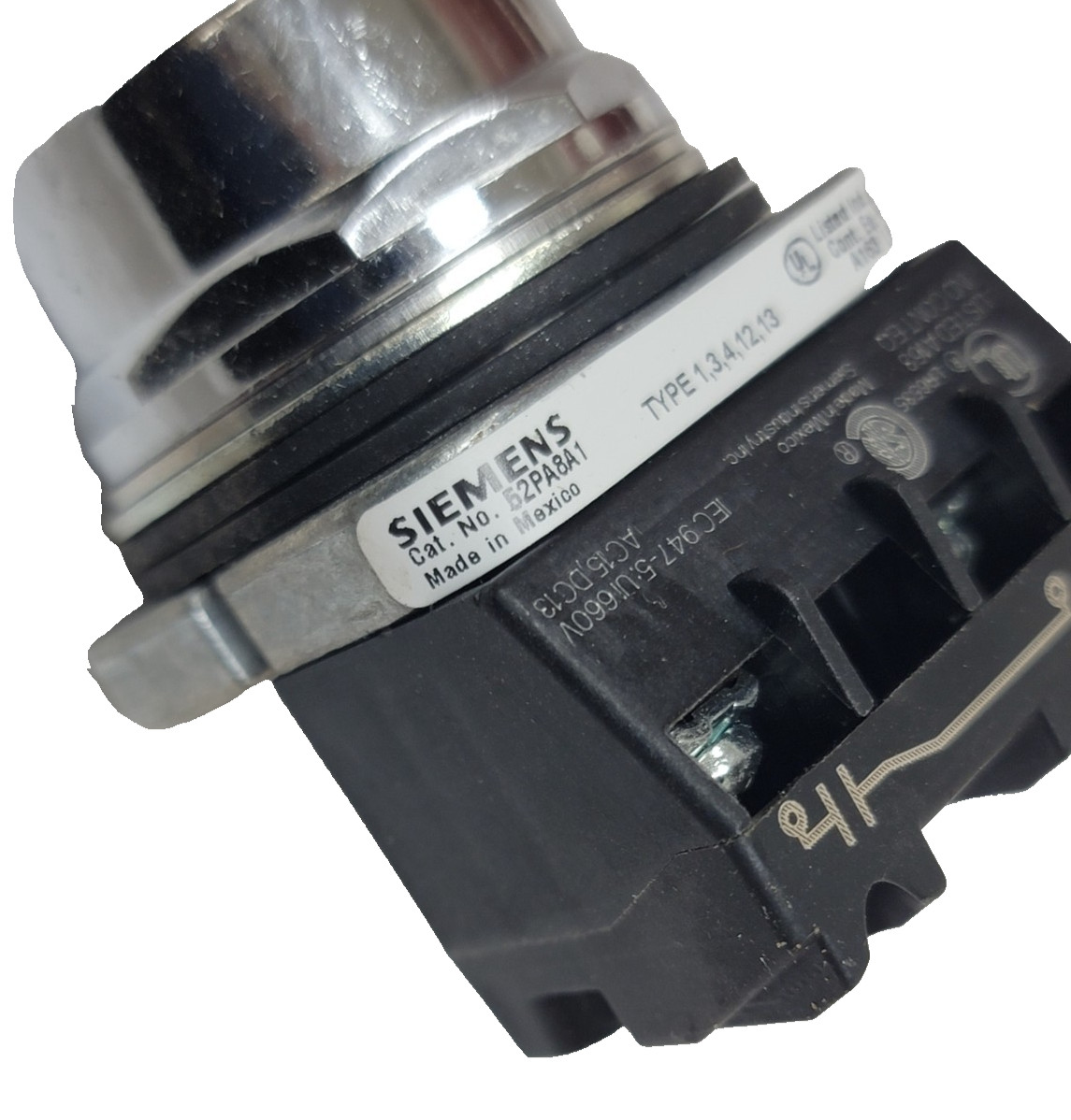 New Siemens 52PA8A1K Push Button Operator, Nema 4, 12, Flush Cap Type