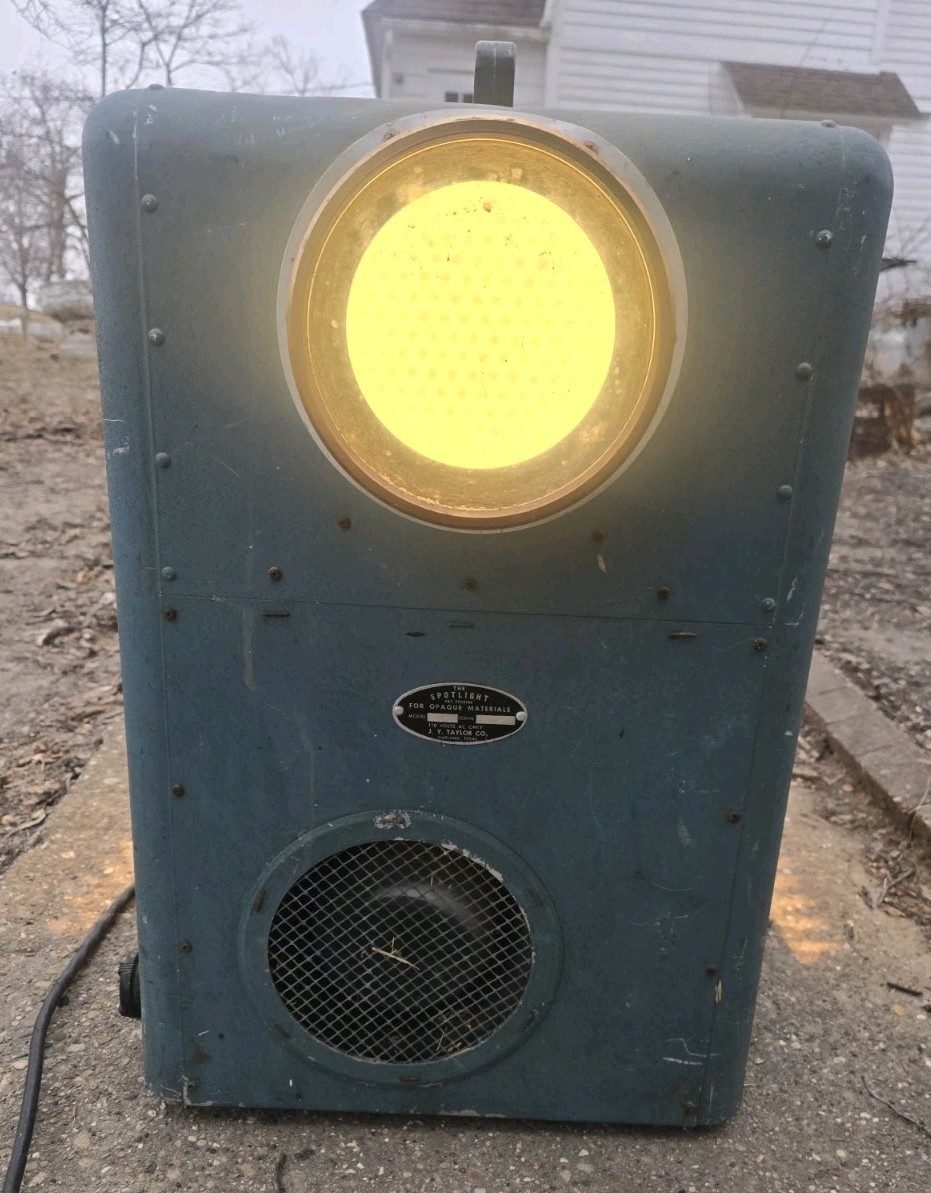Vintage J.Y. Taylor TS7 Spotlight Opaque Projector