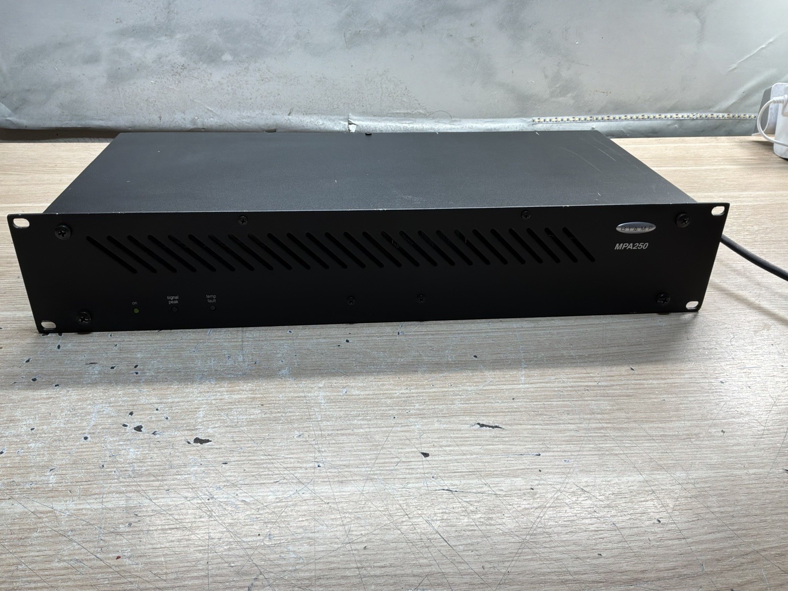 BIAMP MPA-250 Multi-Purpose Rackmount Amplifier/preowned / JUA3096