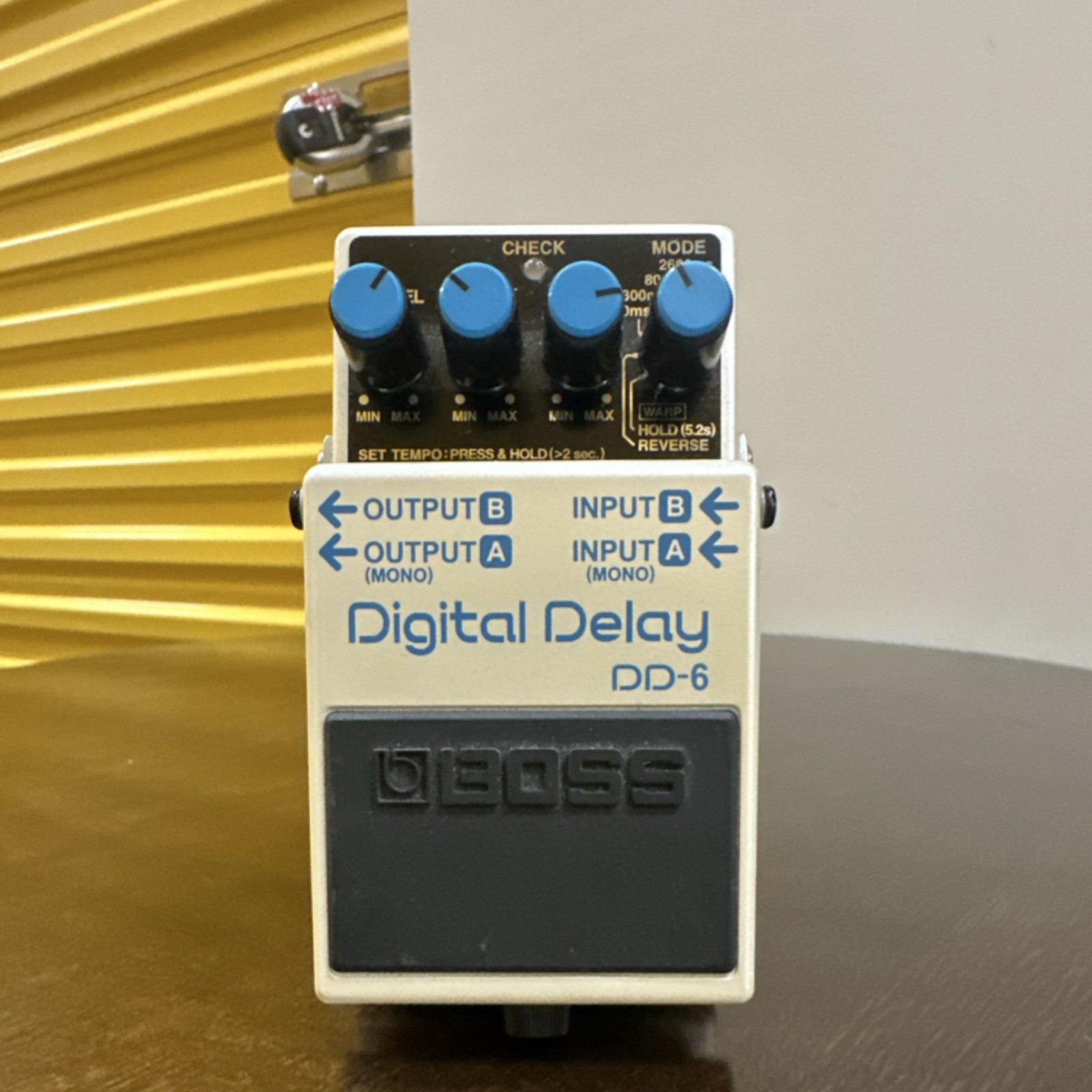 BOSS DD-6 Digital Delay Pedal Digital Effects for Electric Guitar