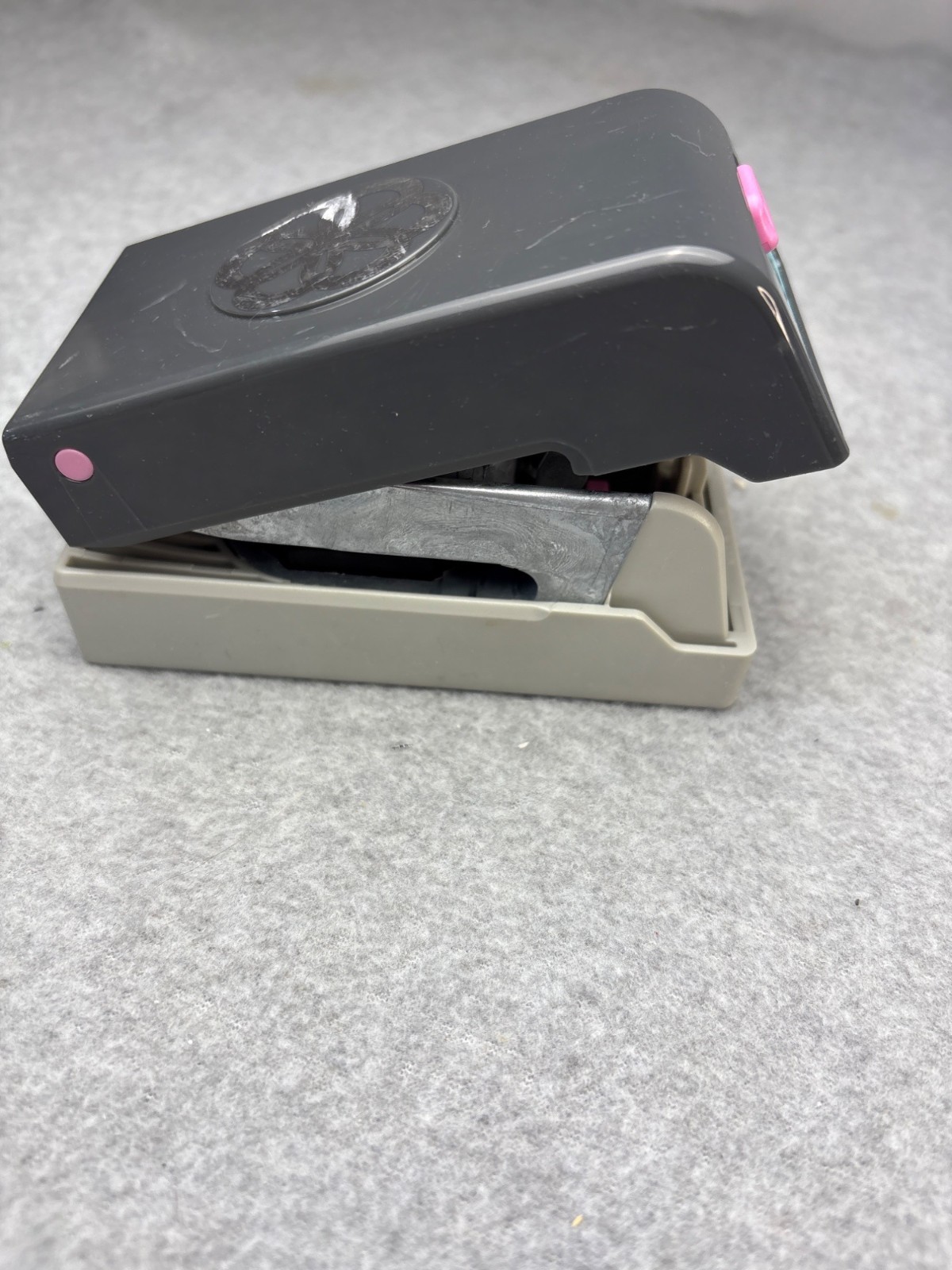 Ek Tools Medium Flower Paper Punch
