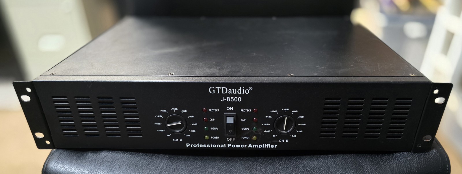 GTD Audio J-8500 2 Channel 8500 Watts Professional Power Amplifier *For Parts*