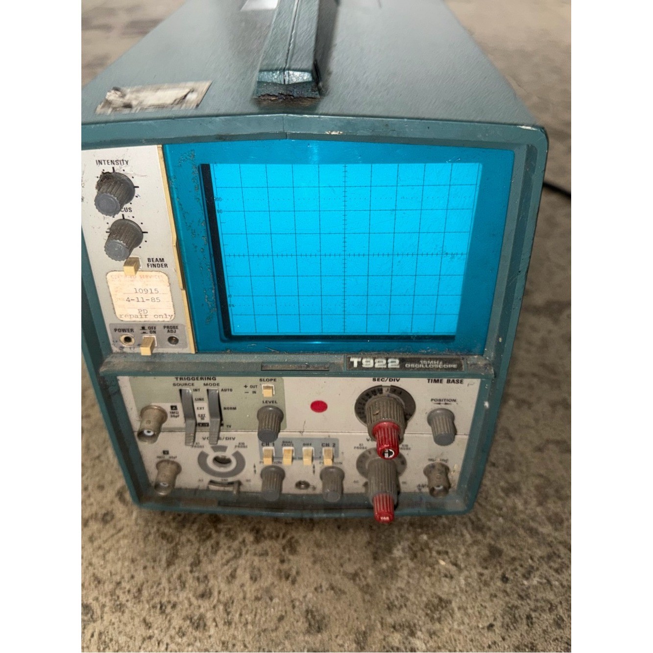 Vintage Oscilloscope T922 Teal Blue Screen