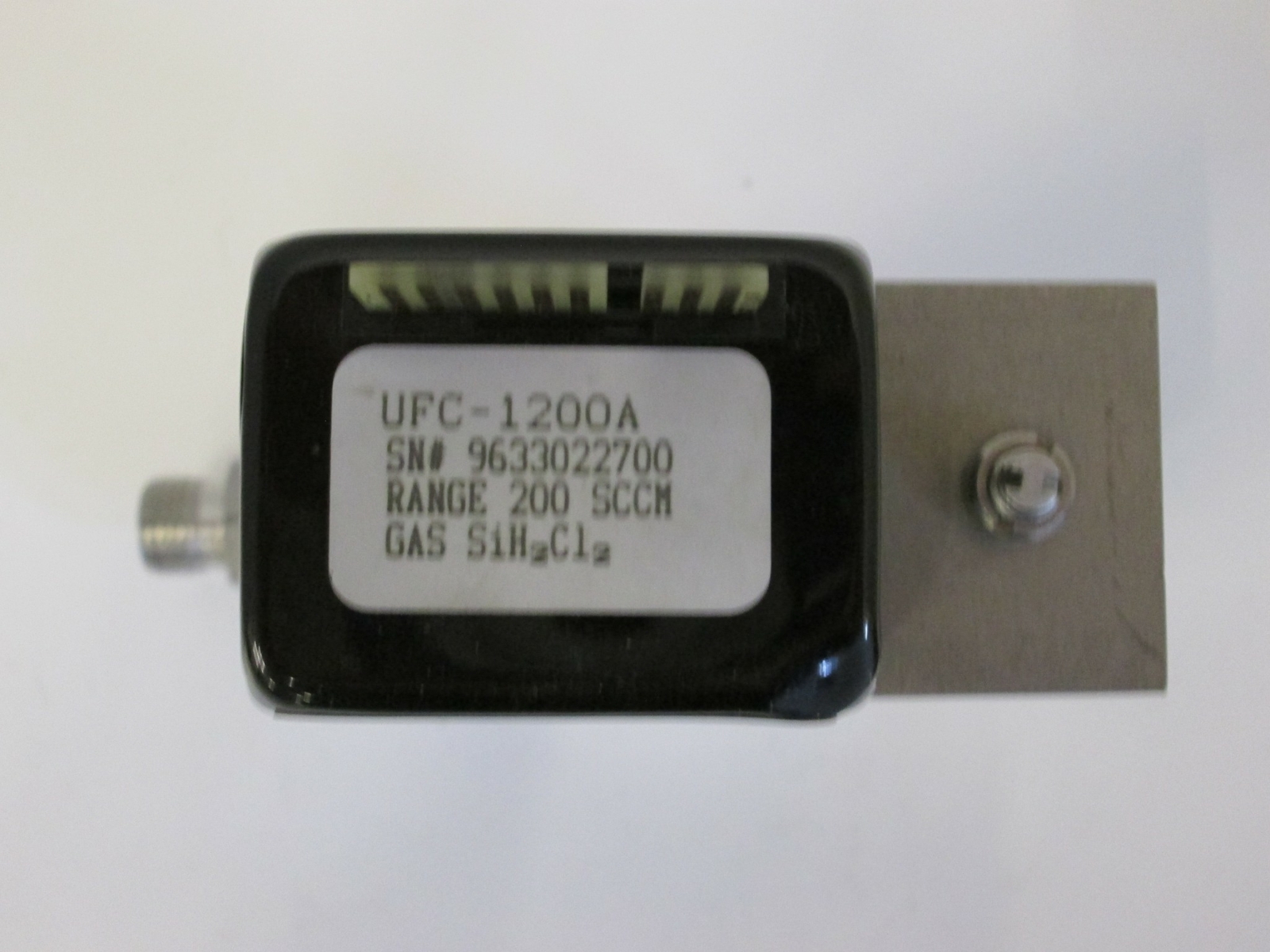Unit UFC-1200A Mass Flow Controller MFC, SIH2CL2, 200 SCCM, 1/4" Male