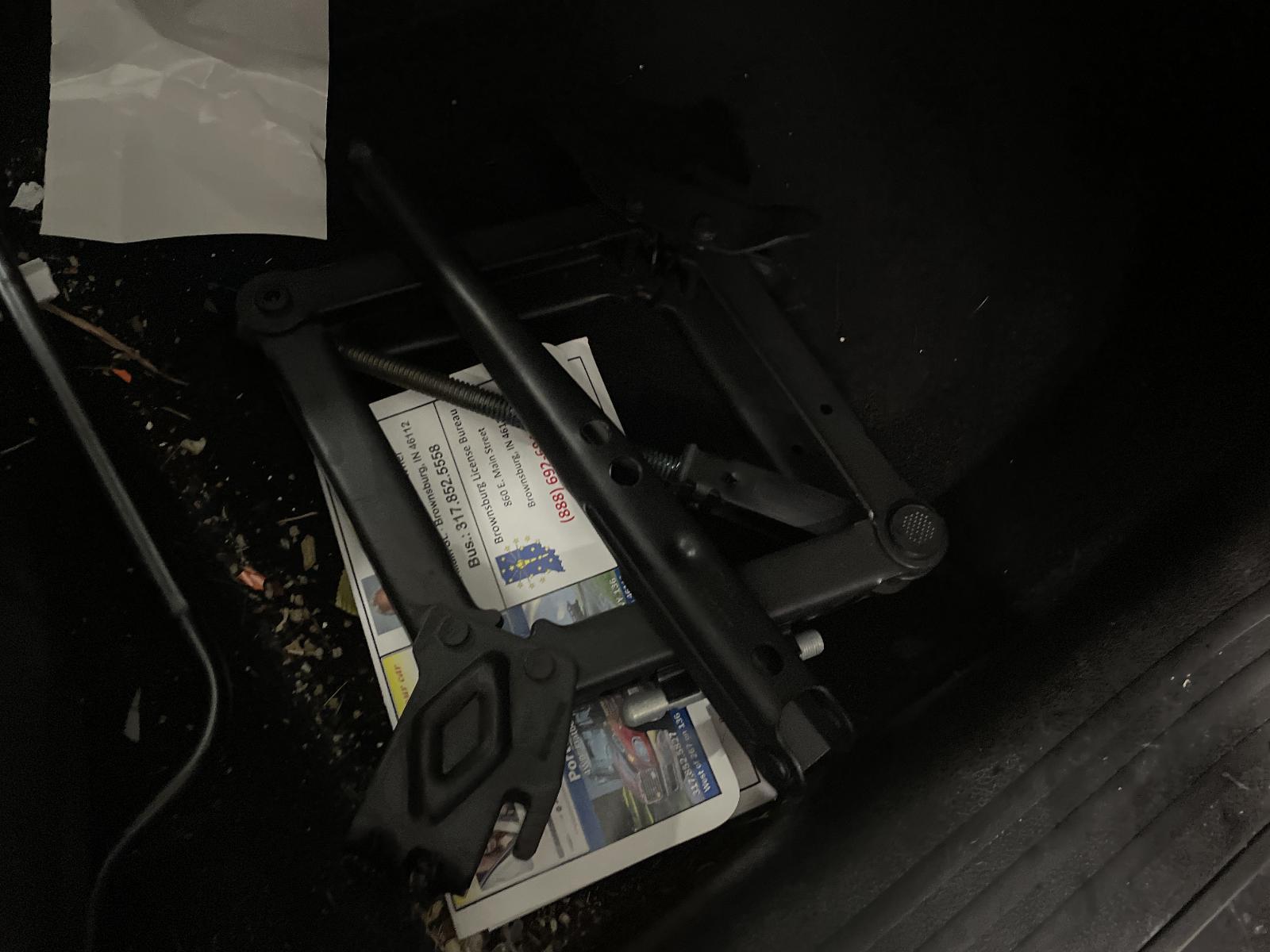 Used Floor Jack fits: 2020 Jeep Cherokee  Grade A