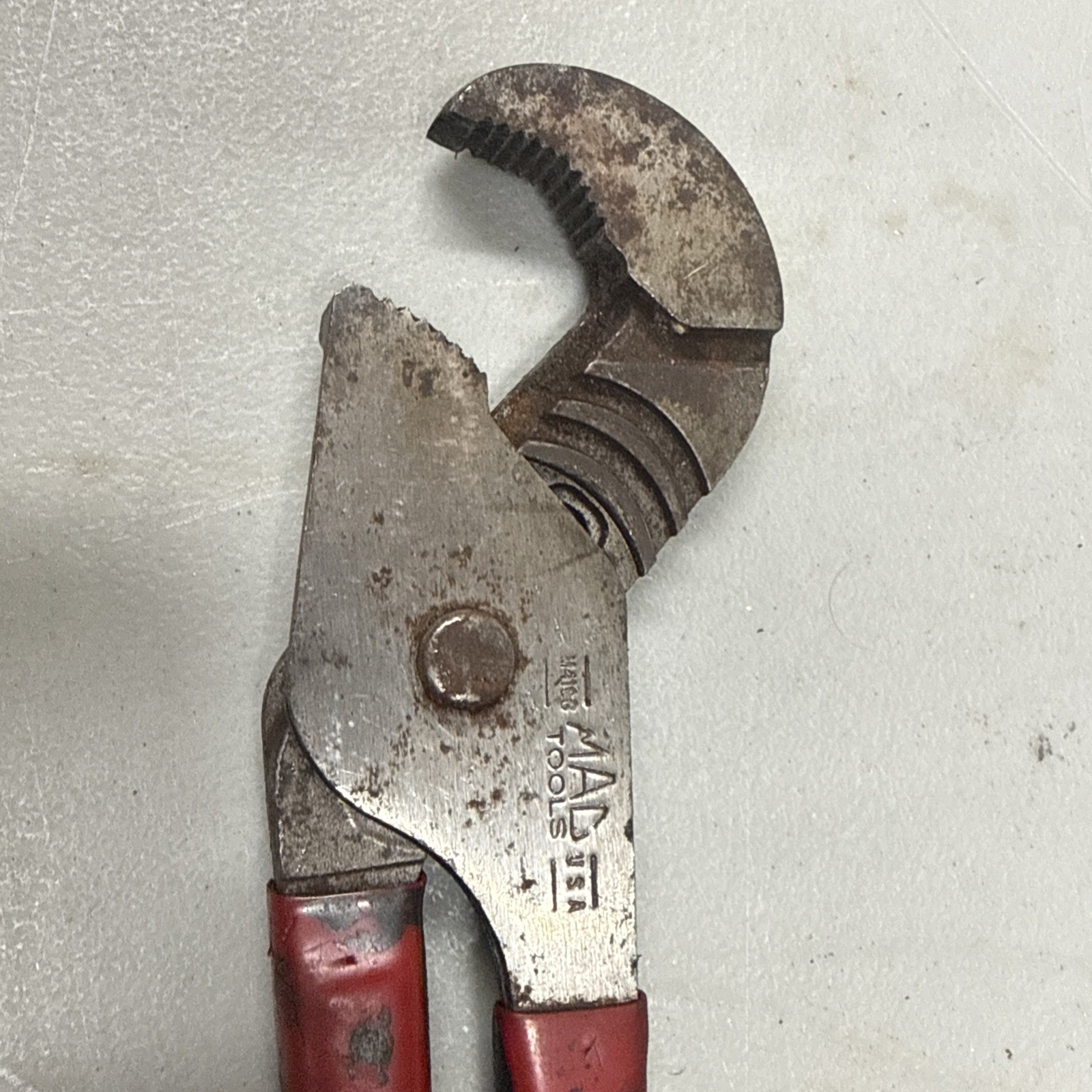 Vintage Mac tools M410G Battery Pliers
