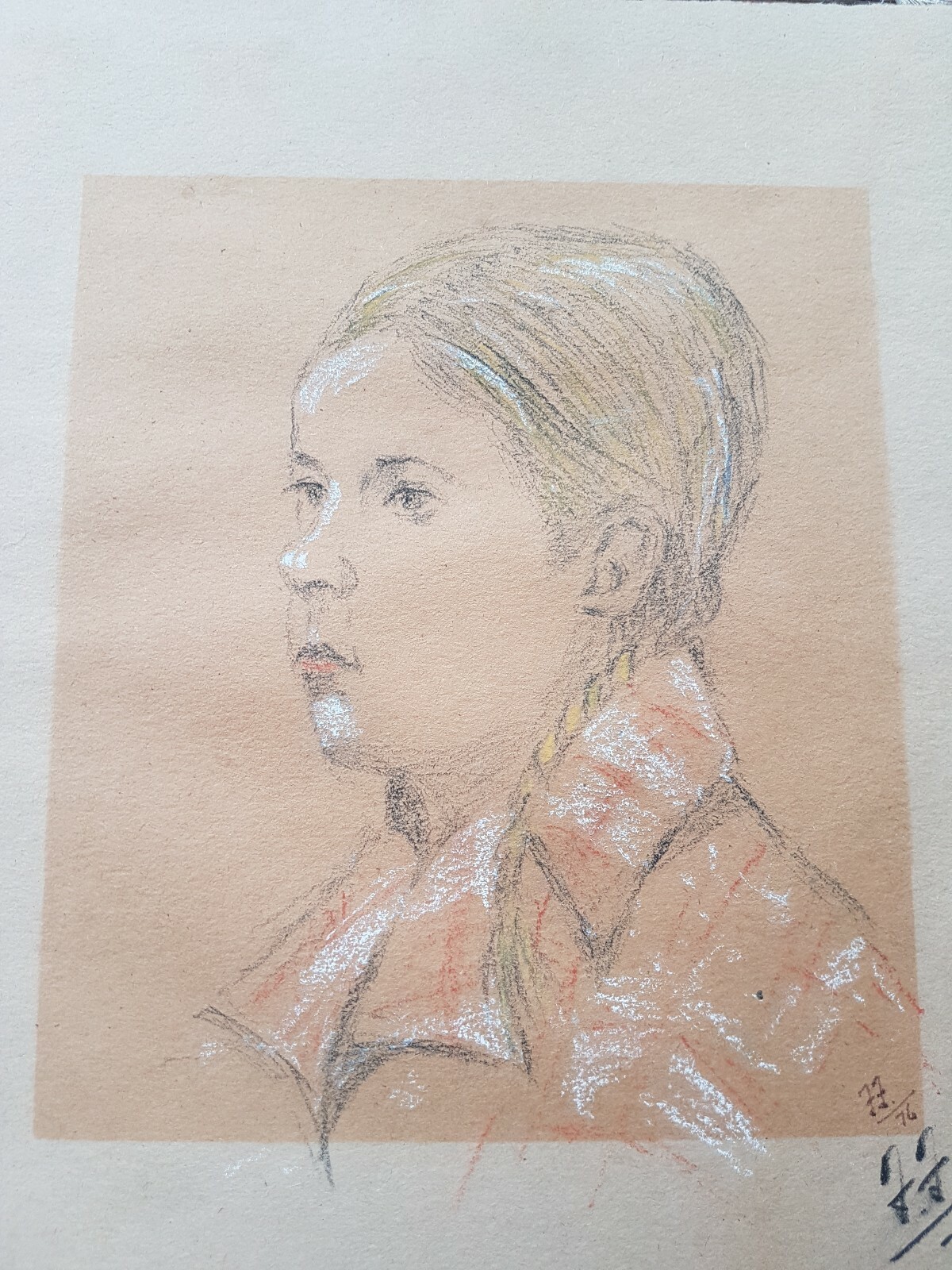 YOUNG GIRL CHARCOAL AND CHALK NICE VINTAGE DRAWING MONOGRAMMED FF (???) DATED 76