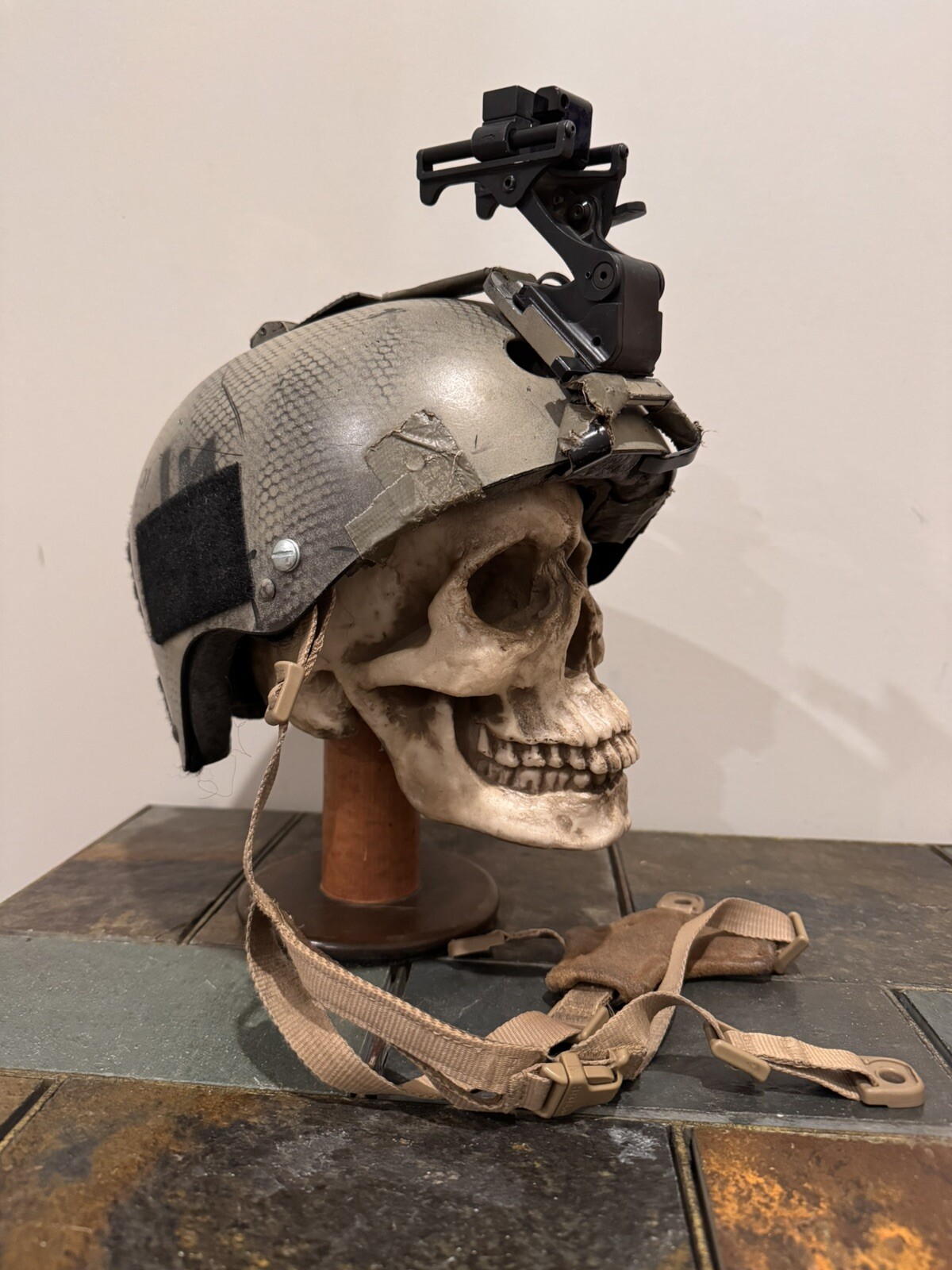 OLDGEN SOF BUMP SKATE HELMET MICH ACH MEDIUM CAG DEVGRU NSW MILITARY SURPLUS