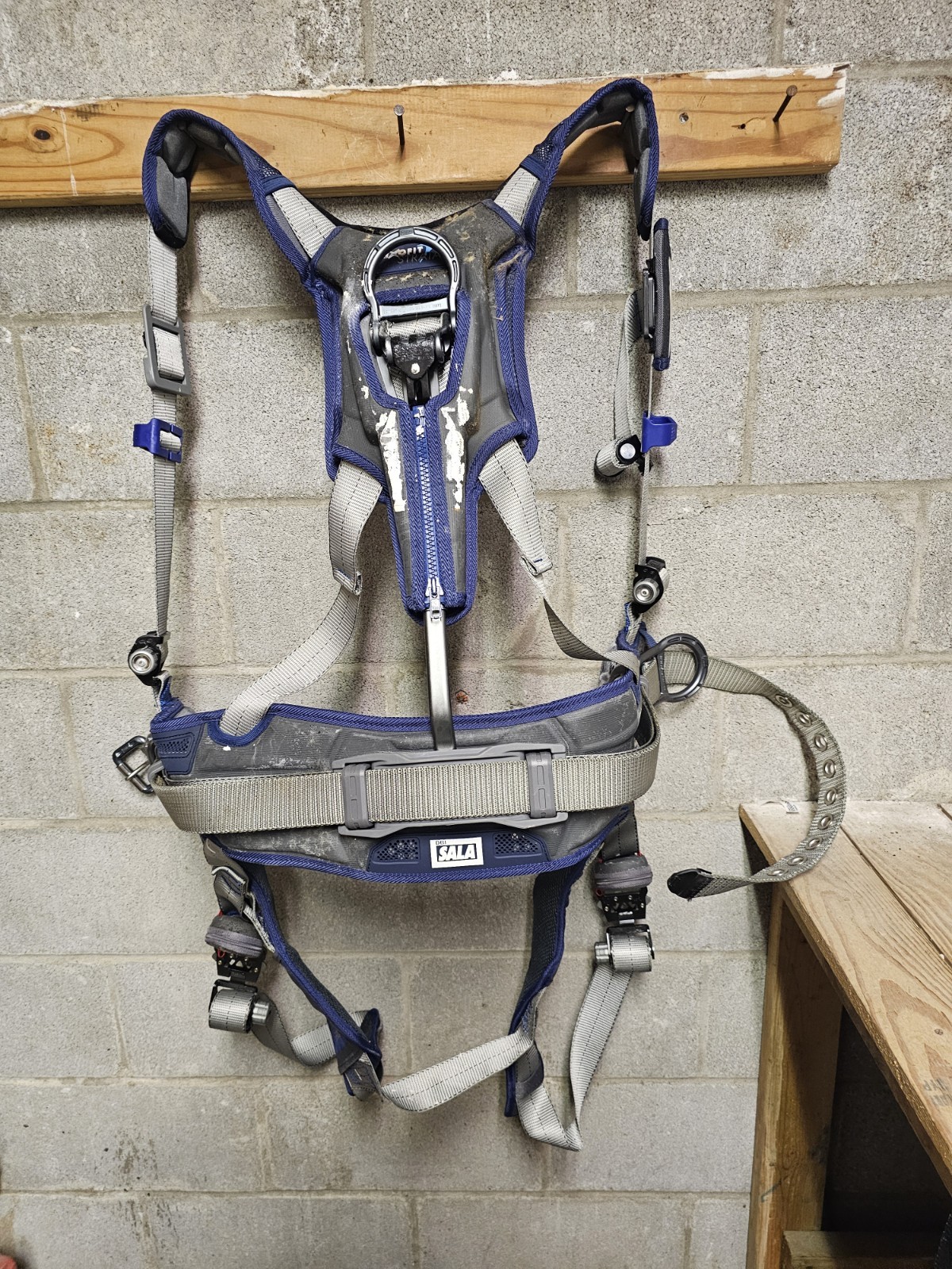 3M DBI-SALA EXOFIT STRATA XXL FULL BODY HARNESS FALL PROTECTION XXL BELT 1112539