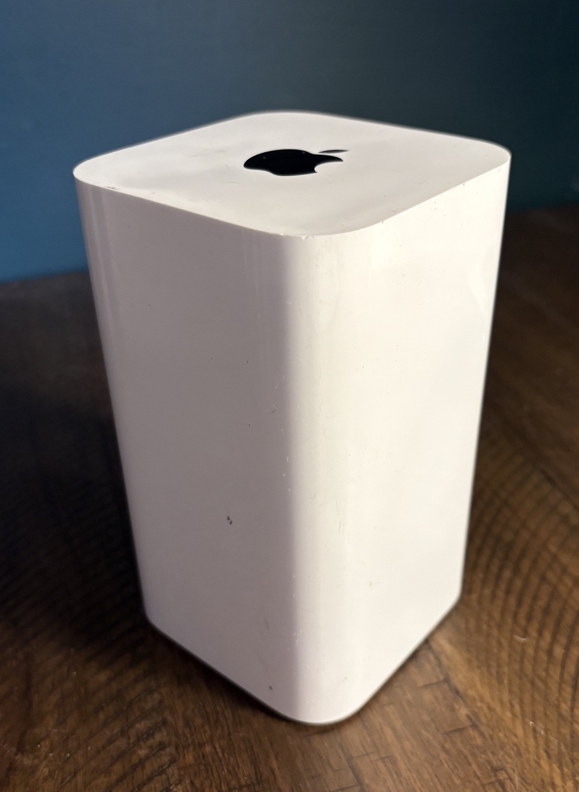 Apple AirPort Extreme Base Station A1521 802.11ac Dual-Band Wi-Fi Router Tested