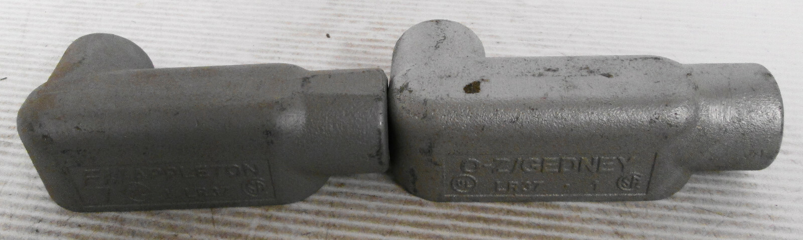 Mixed lot of (1) Appleton& (1) O-Z Gedney LR37 Conduit Bodies 1"  Malleable Iron