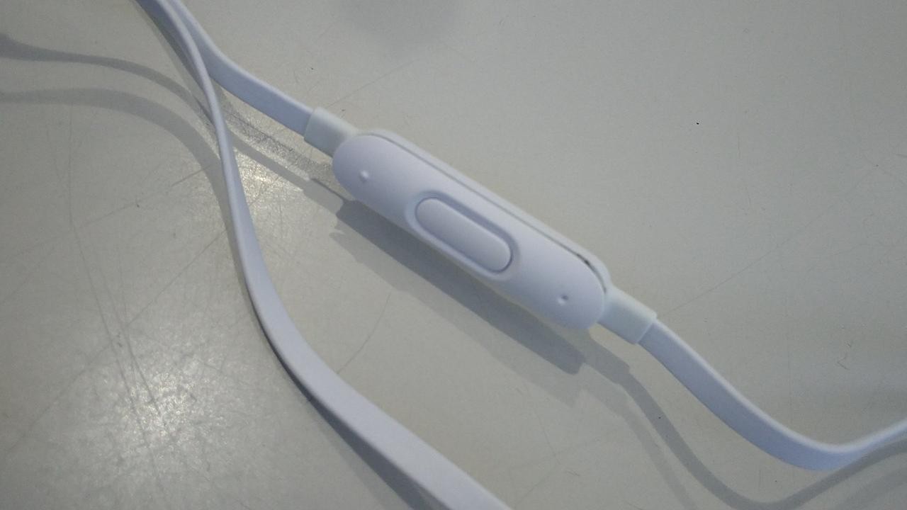 Beats A1747 Wireless Earphones