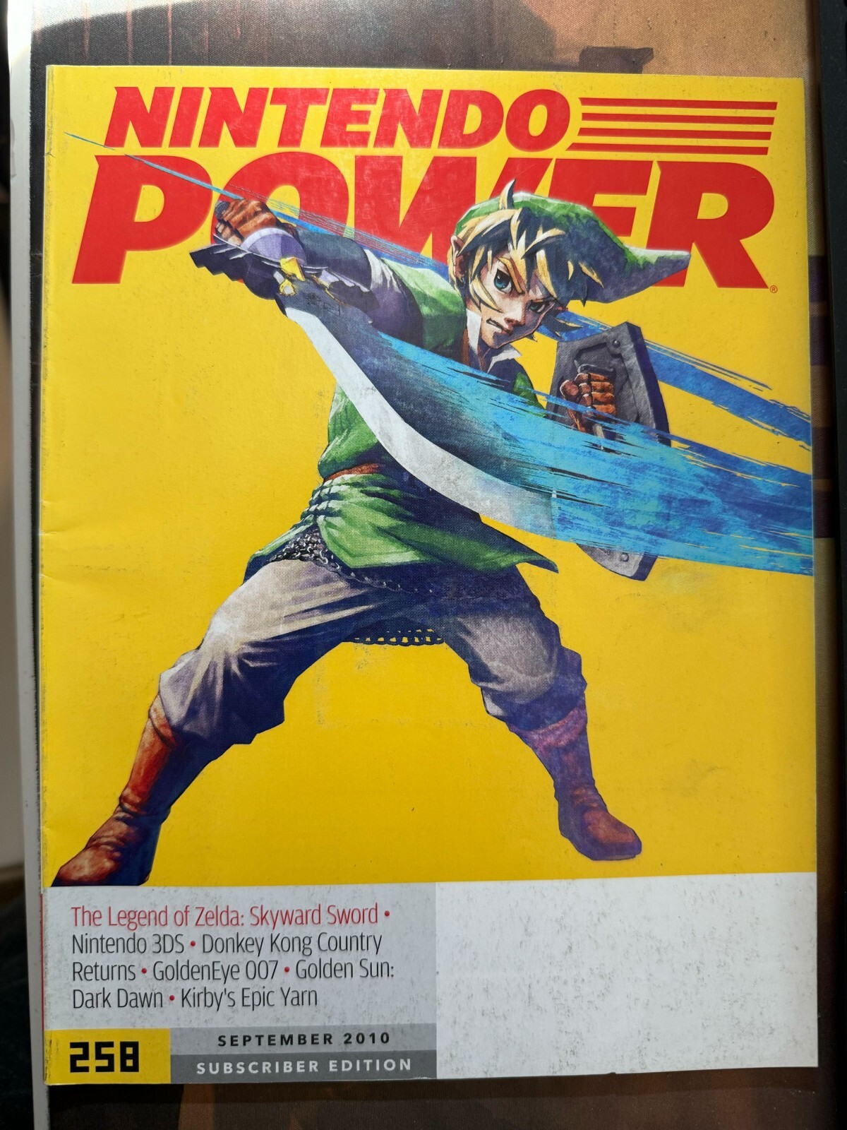 Nintendo Power Magazine Volume 258 September 2010 With, Gandalf Card