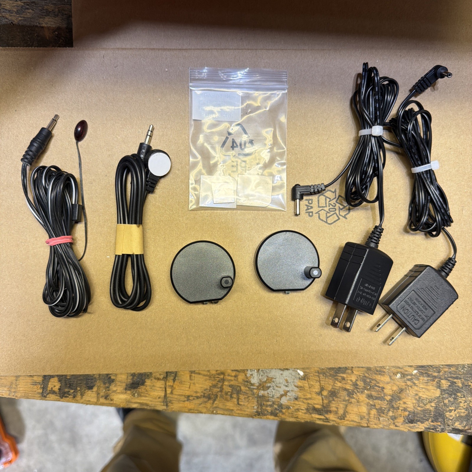 Vanco WIR-KIT Wireless IR Infrared Remote Control Transmitter Receiver