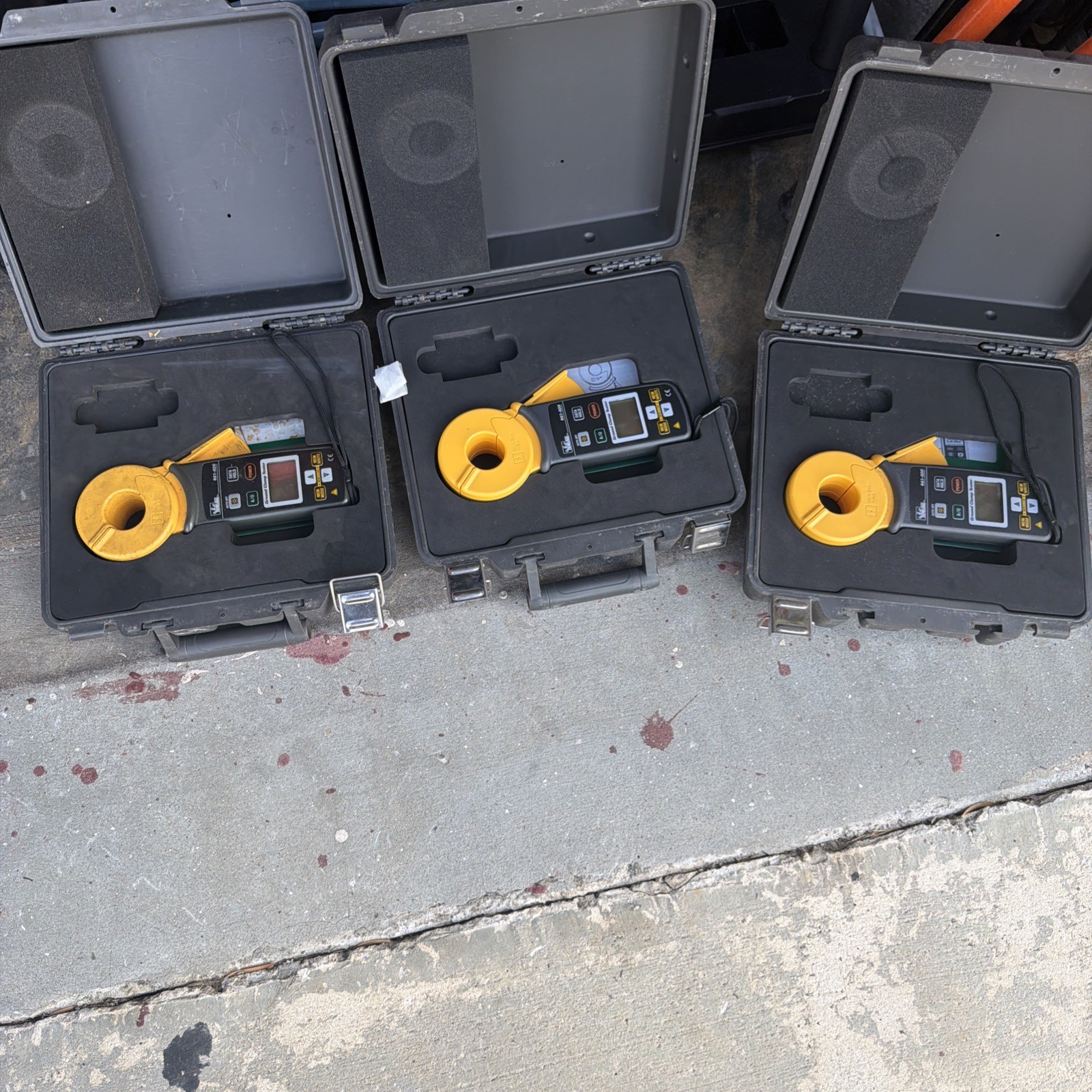 Ideal (61-920) Ground Resistance Clamp Meter