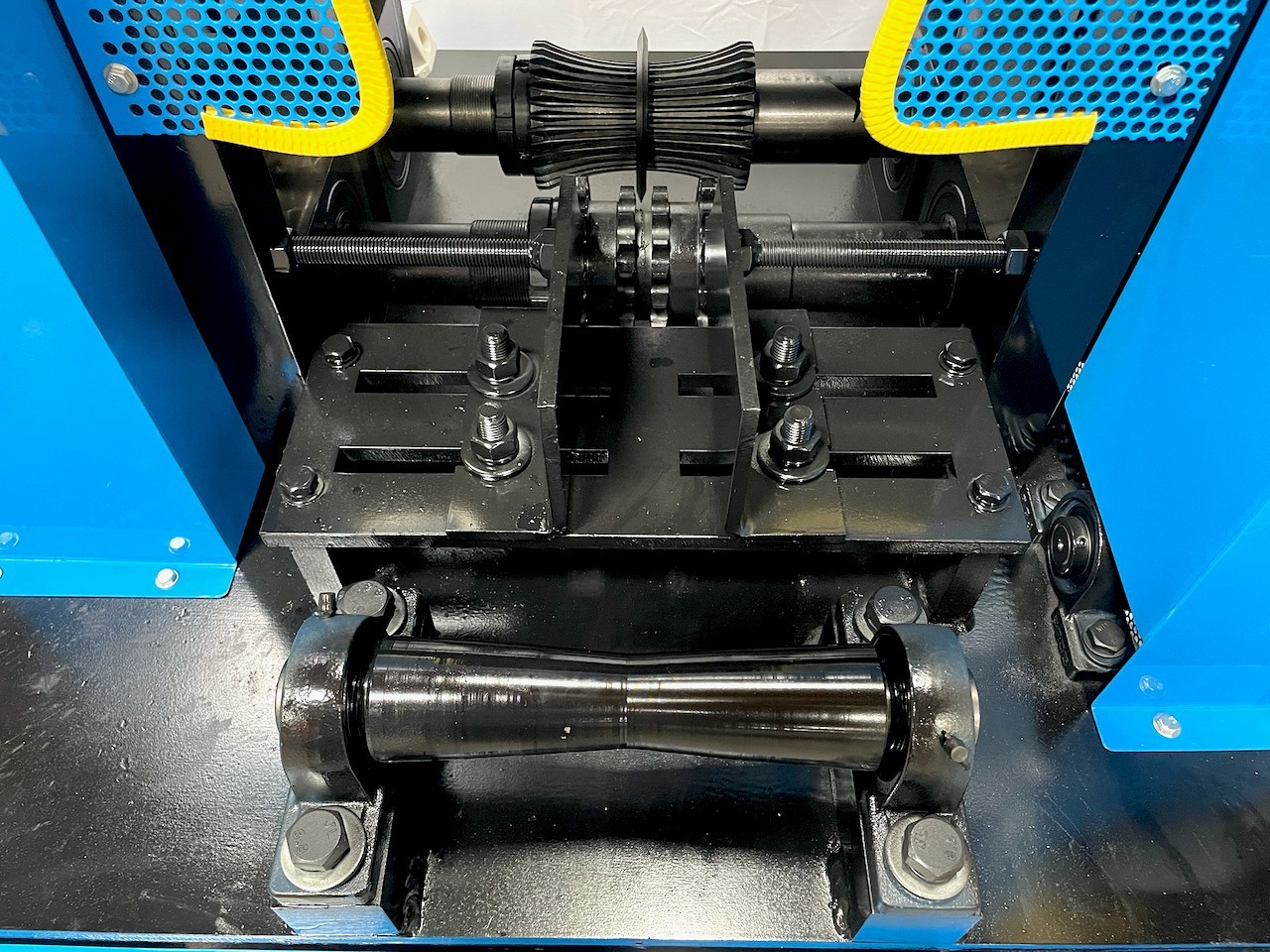 BLUEROCK® WS700 Extra Large Industrial Wire Stripping Machine 7" Cable Capacity