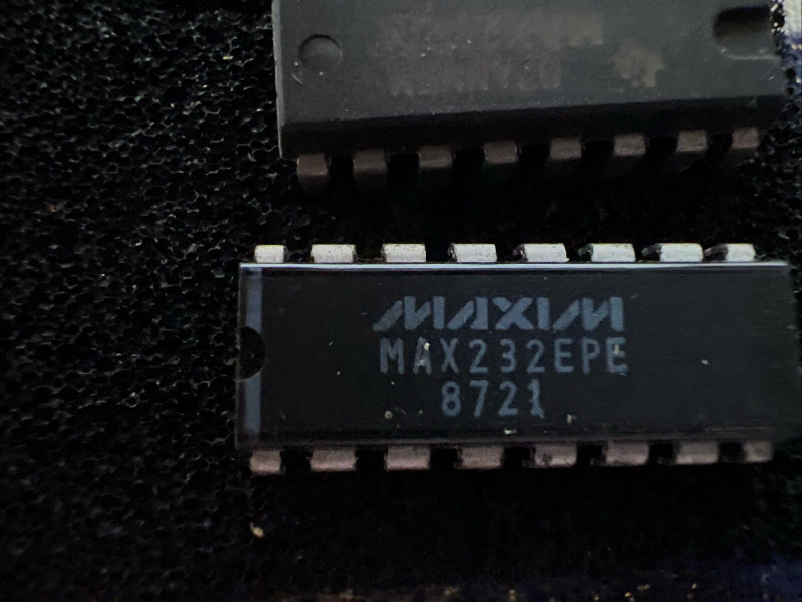 ** QUANTITY 1 ** MAXIM MAX232N