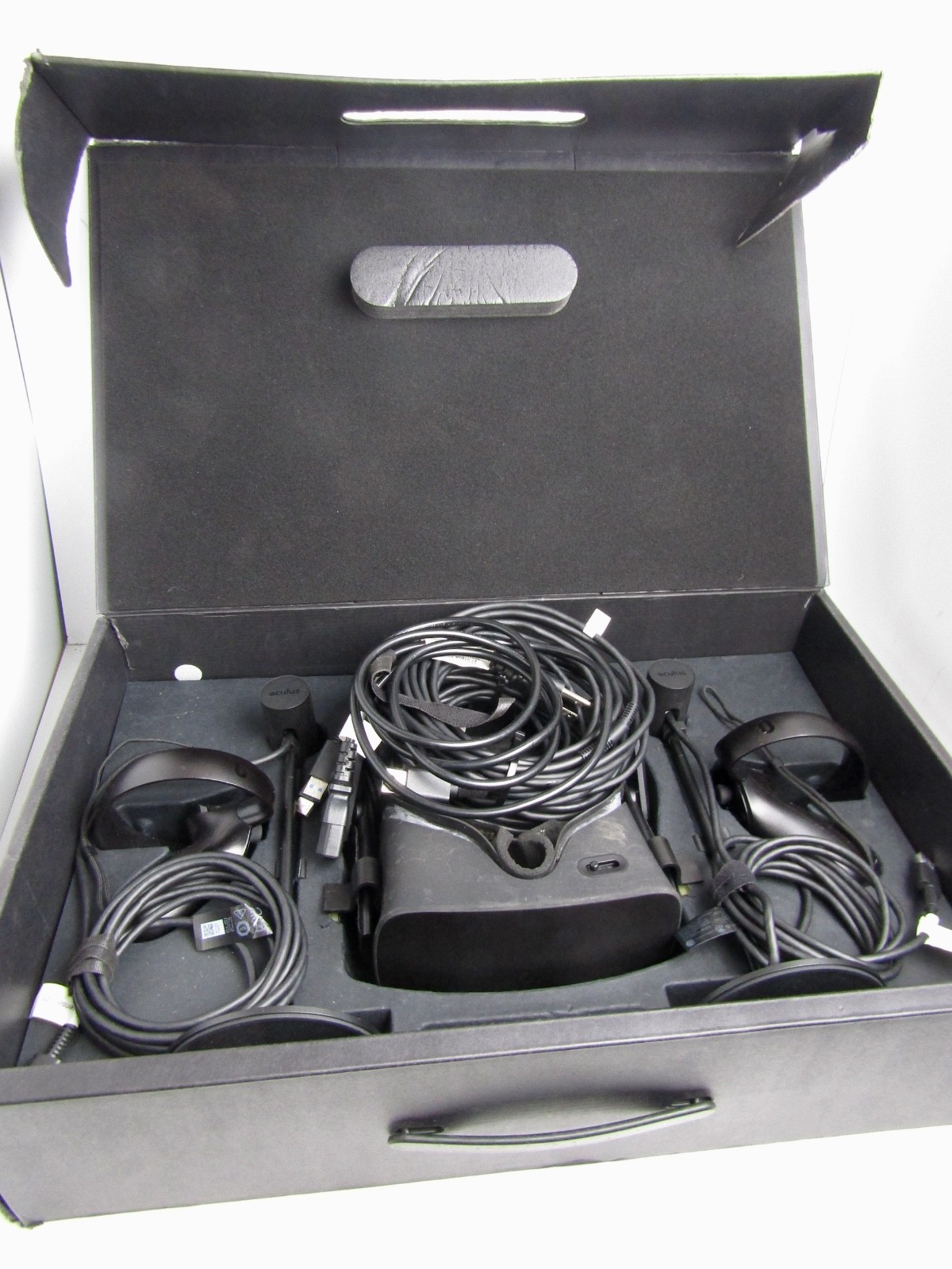Oculus Rift Virtual Reality Headset with Sensor and Accessories - Not Tested !