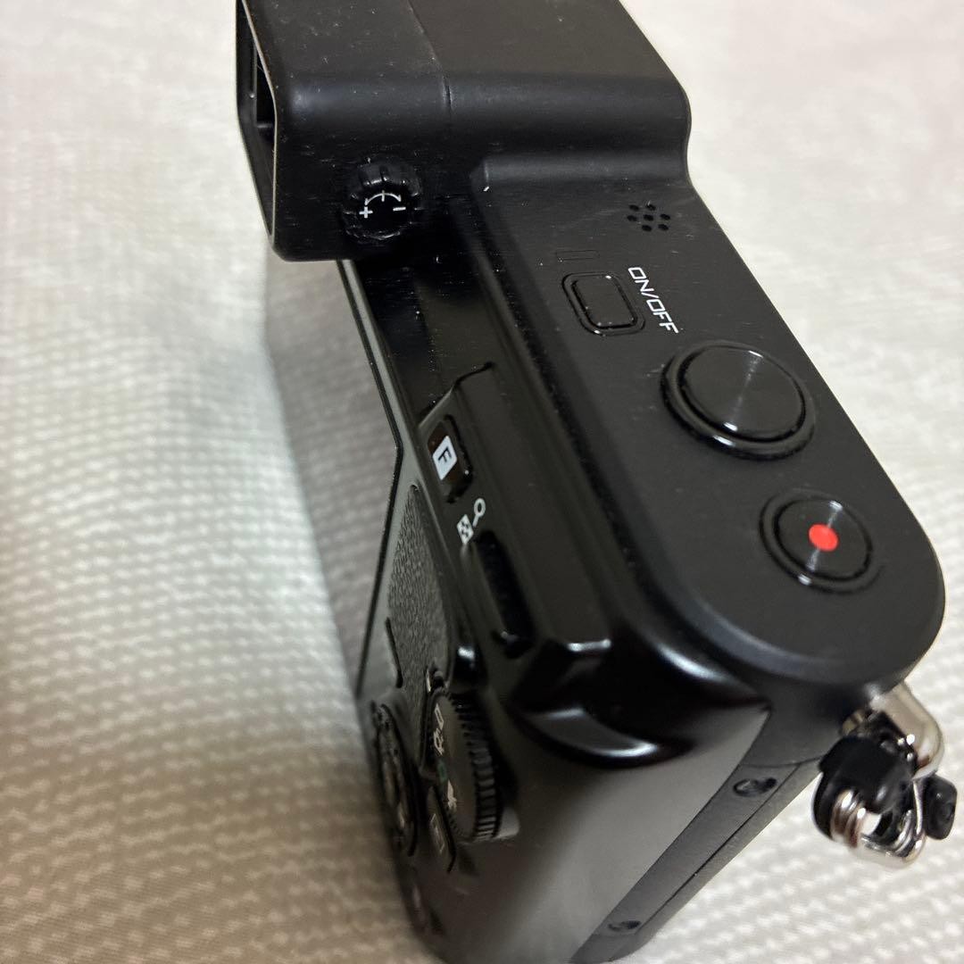 Price Nikon1 V1 Mirrorless Double