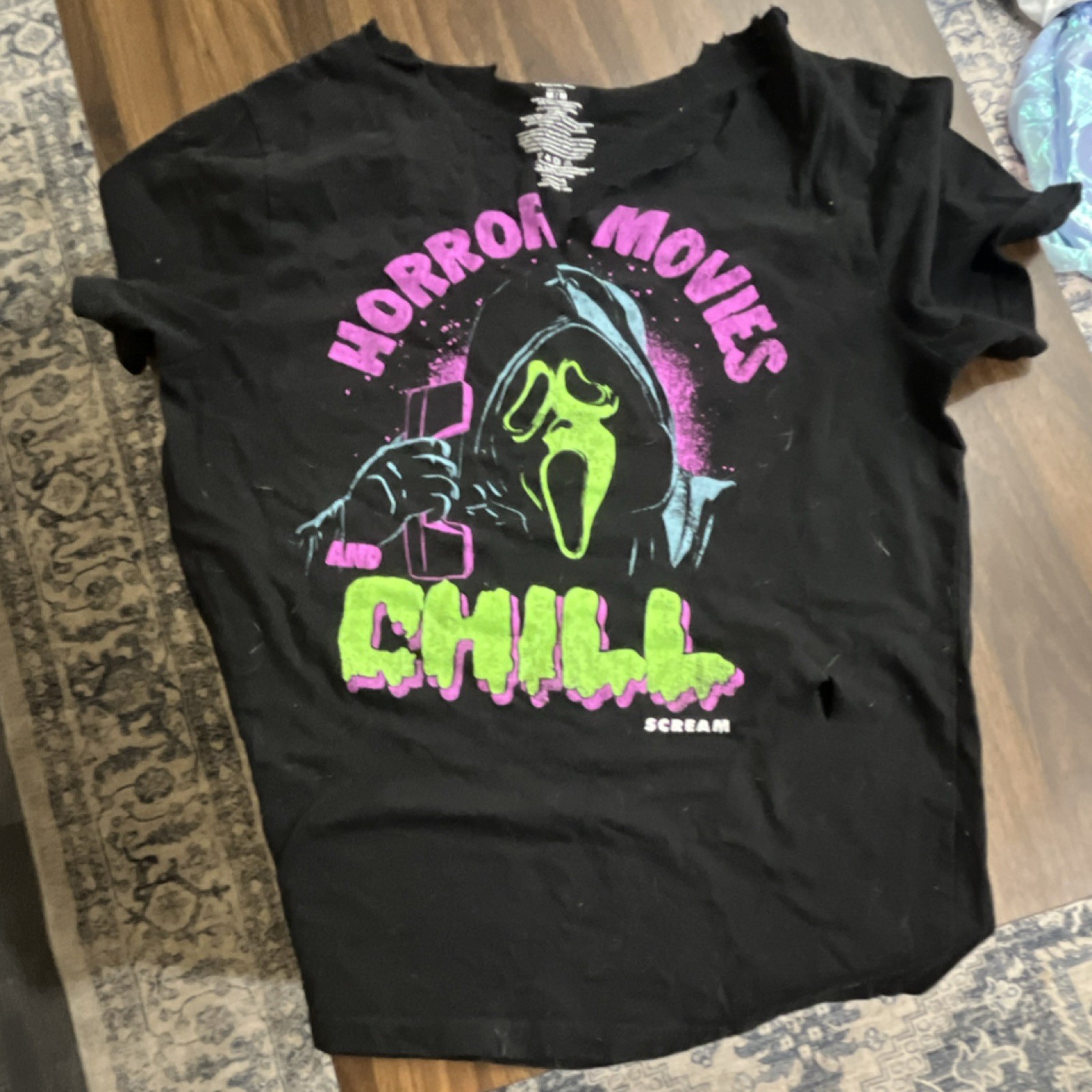 Scream Horror Movies and Chill Black T-Shirt Size M Reproduction Movie Industry