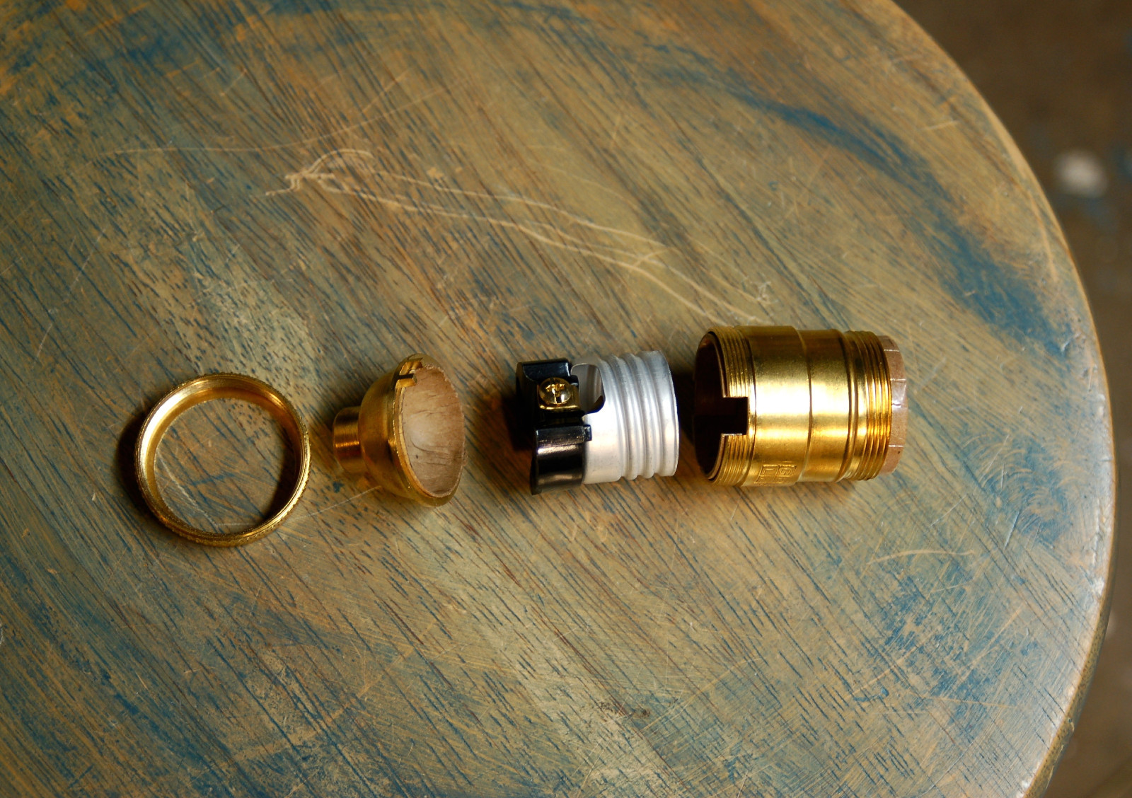 Solid Brass Uno Threaded Keyless Light Socket, Shade Fitter Sold Separate, Lamps