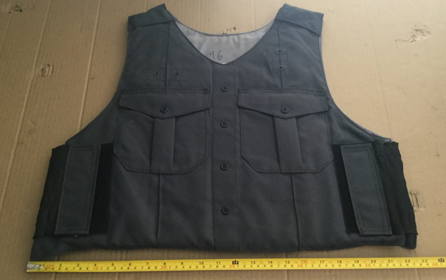 bullet proof vest lvl IIIA body armor ballistic armor good to great 46R  large !