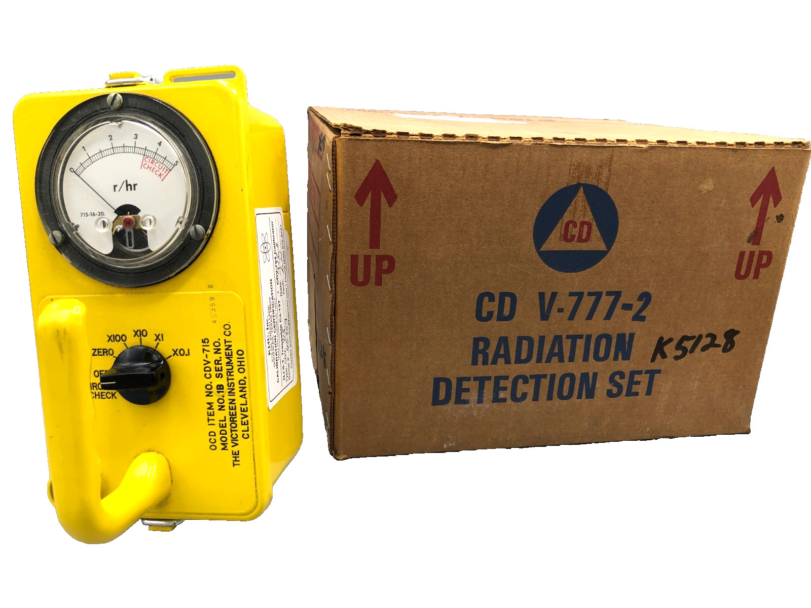 Victoreen CDV-715 Model 1B Survey Meter Set with Dosimeters & Charger UNTESTED