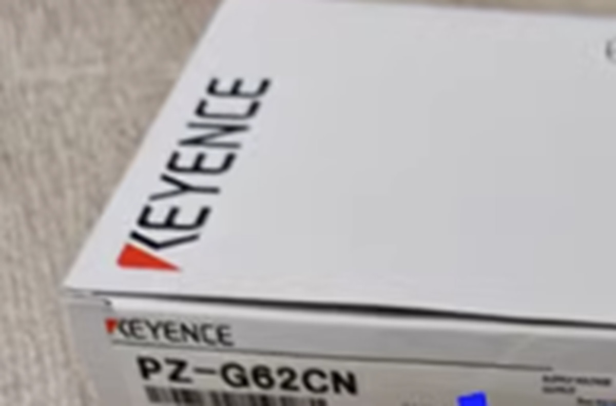 NEW KEYENCE PZ-G62CN Proximity Sensor Free Shipping