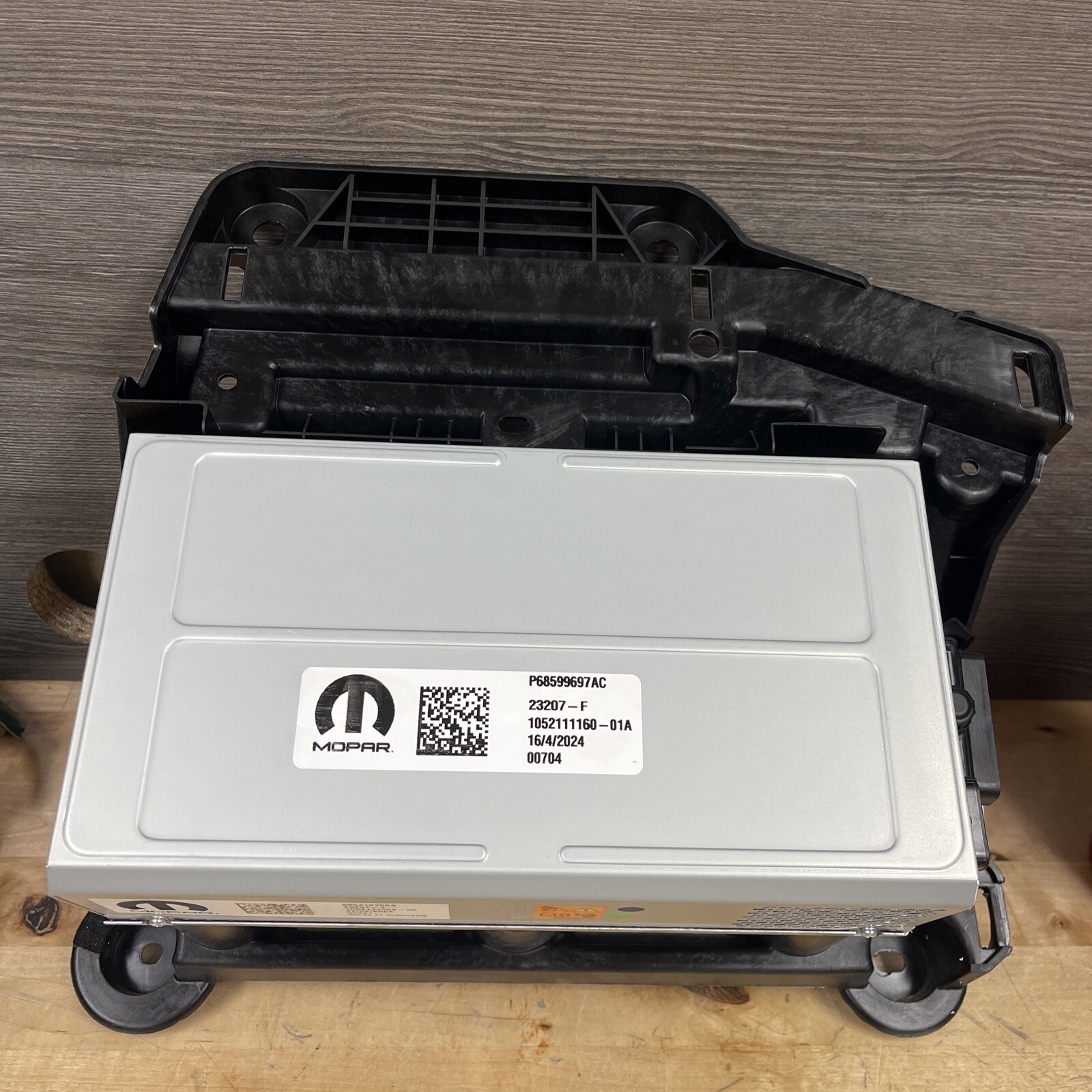 Genuine Mopar 2025 Ram 1500 Lower Inverter 68599697AC 68541276AB New