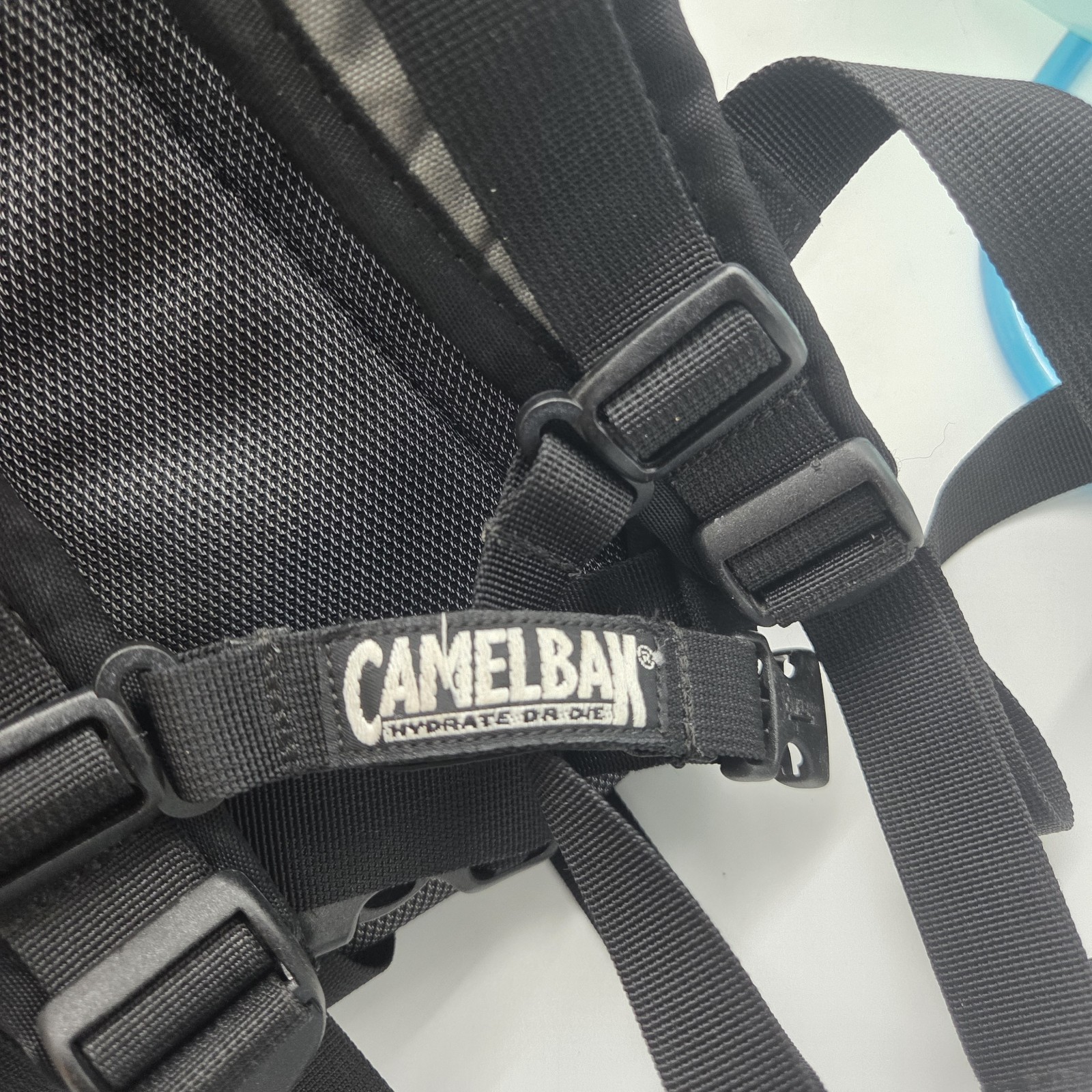 CAMELBAK Cloud Walker Hiking H20 Hydration Backpack Red W/2L Bladder Plus Extra