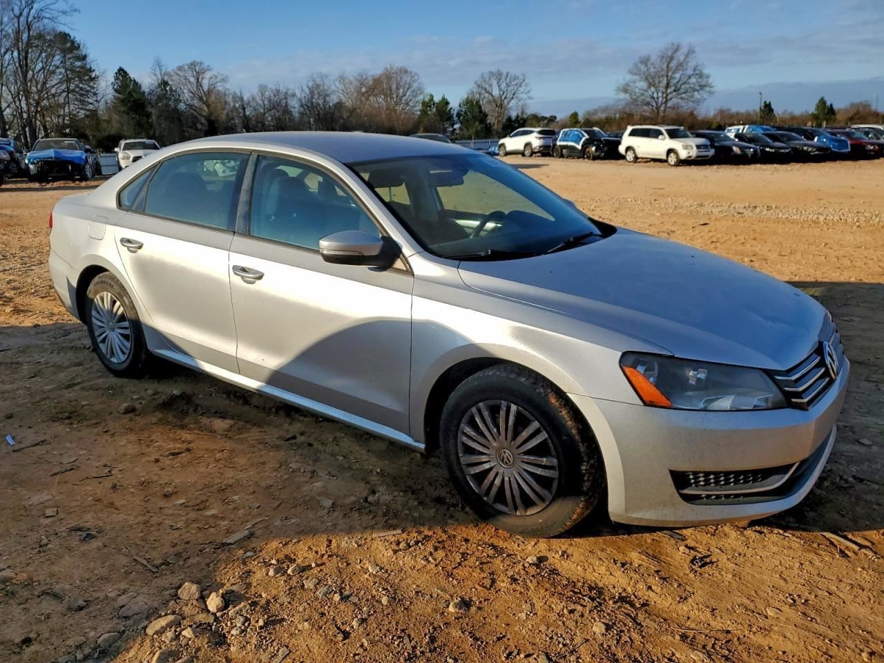 PASSAT 2014 Glove Box 4983673