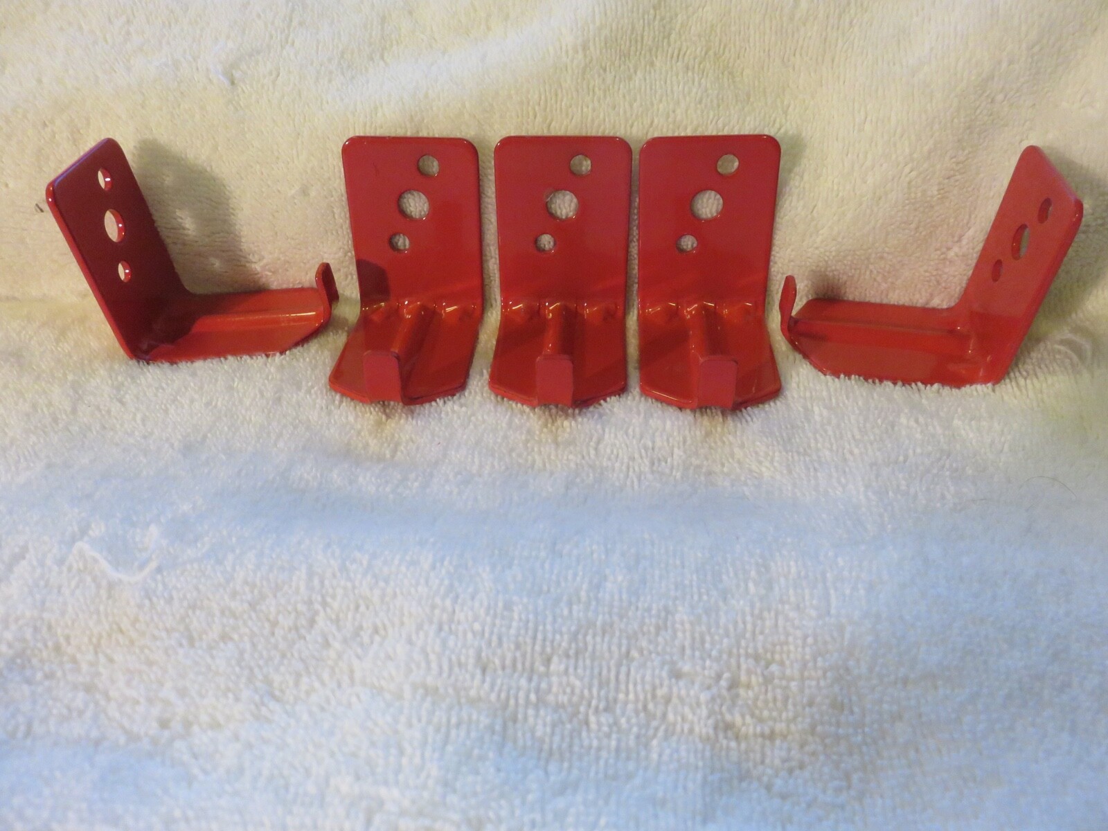 ✅🔥🧯5 LOT HOOK STYLE WALL MOUNT 15/20# SIZE FIRE EXTINGUISHER BRACKET UNIVERSAL