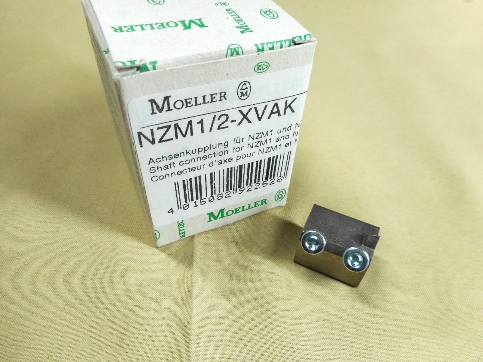 MOELLER  NZM1/2-XVAK  shaft coupling (NIB)