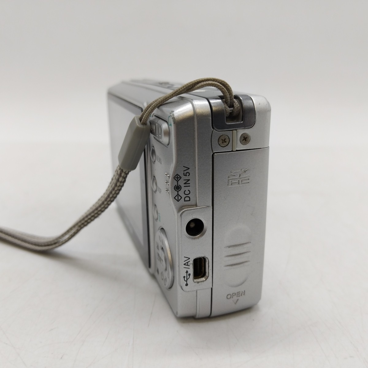 Traveler DC-8500 8MP Silver Compact Digital Camera w/Case, Boxed, Tested/Working
