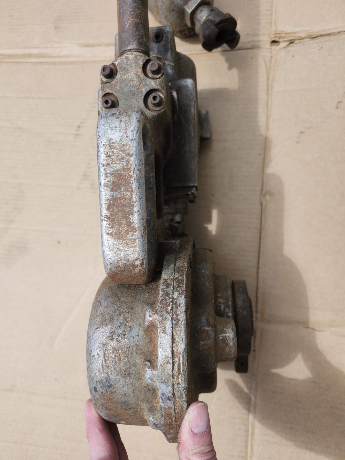 Mueller Model H604 Model 4 Pneumatic Tap Machine